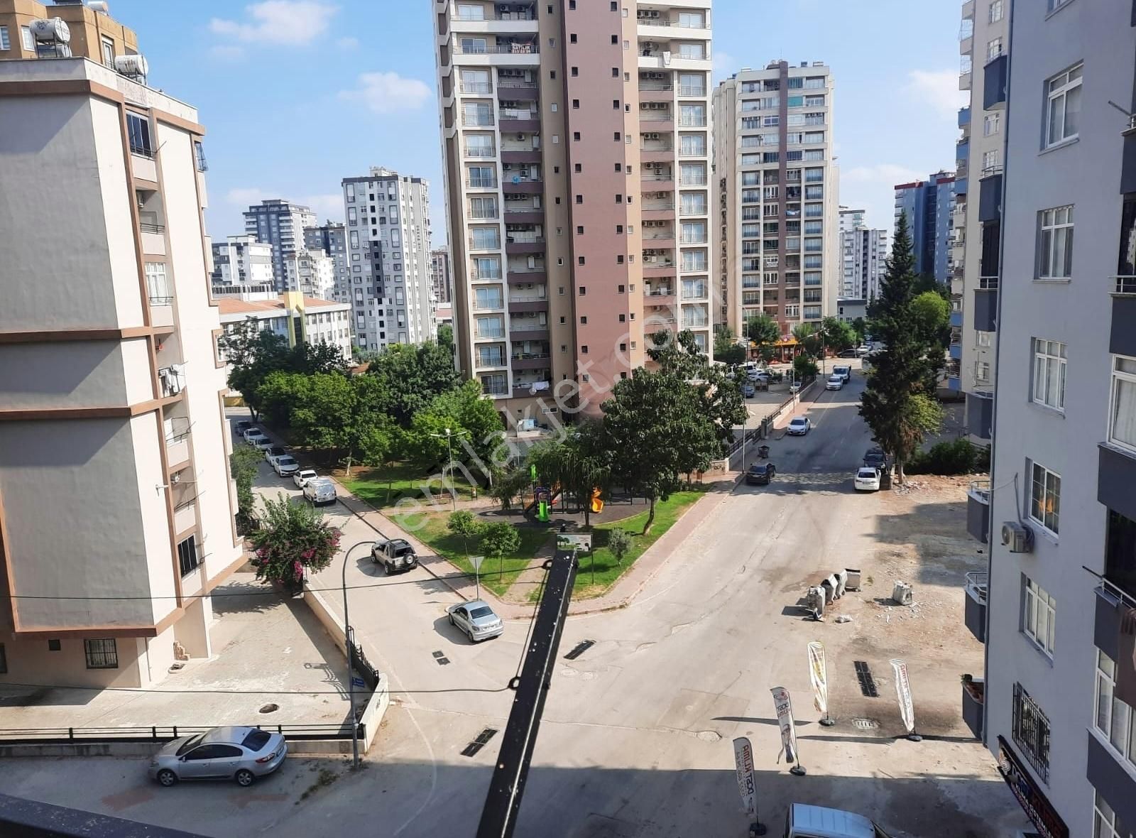 Çukurova Huzurevleri Satılık Daire  H.EVLERİNDE METRO BULVARINA 2.PARSELDE 3+1+KİLERLİ CAZİP DAİRE