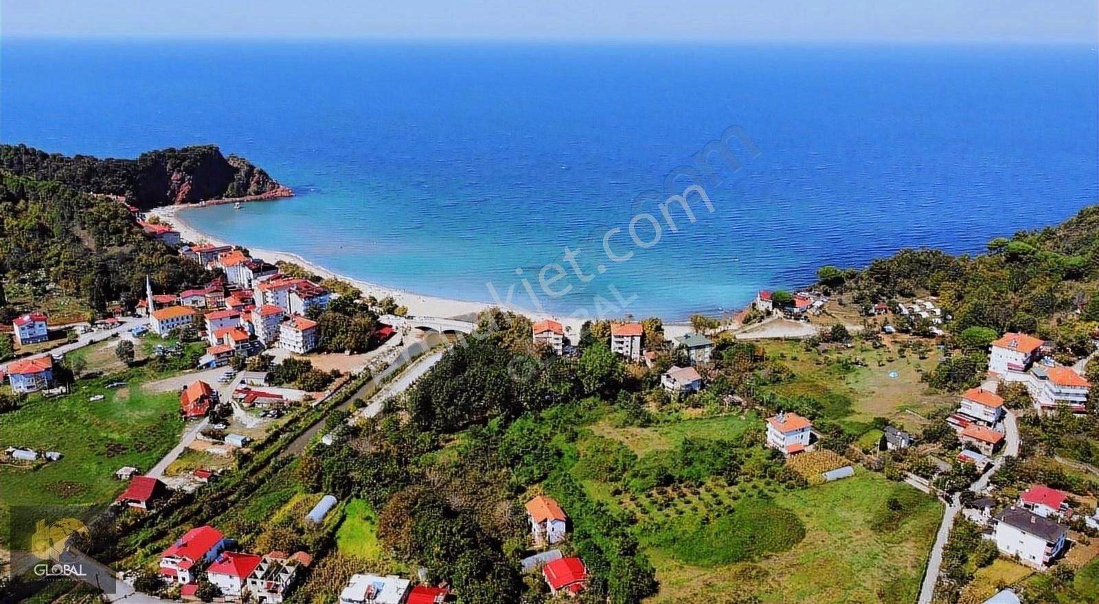 Amasra Çakrazova Köyü (Merkez) Satılık Turizm İmarlı ÇAKRAZ HATİPLER PLAJINA ÇOK YAKIN FIRSAT ARSA