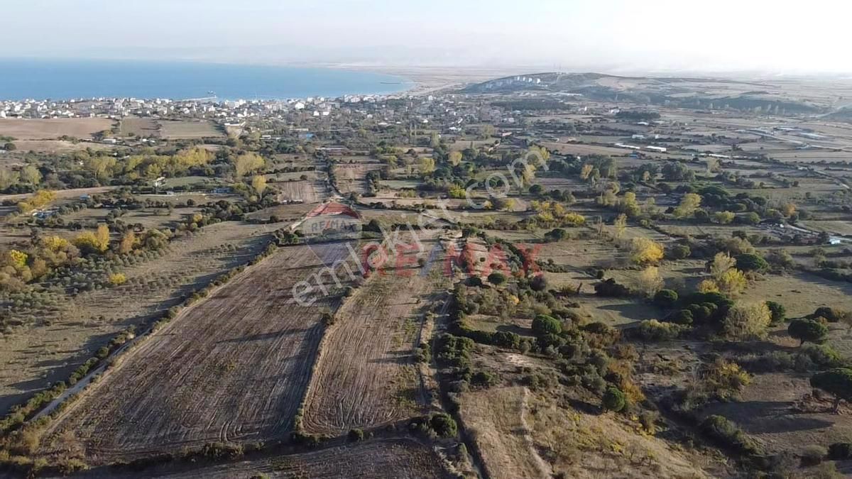 Biga Karabiga Bld. (Ulucamii) Satılık Tarla ÇANAKKALE BİGA KARABİGA'DA DENİZ MANZARALI TARLAMIZ SATILIKTIR.