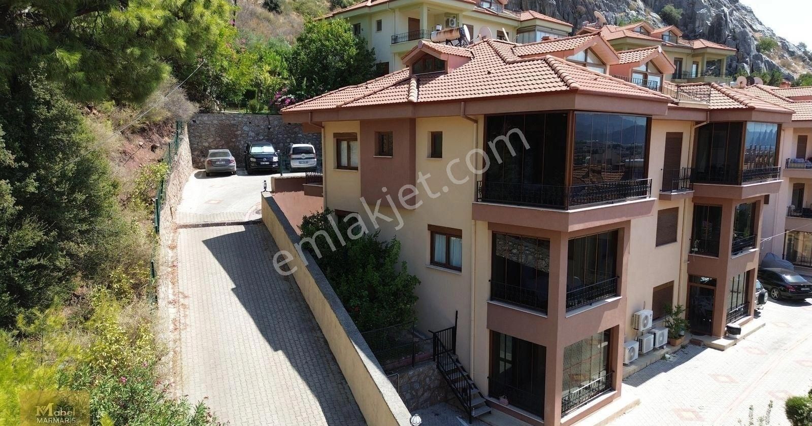 Marmaris Armutalan Satılık Villa MABEL'den  HAVUZLU NEZİH SİTEDE SATILIK FORLEKS VİLLA