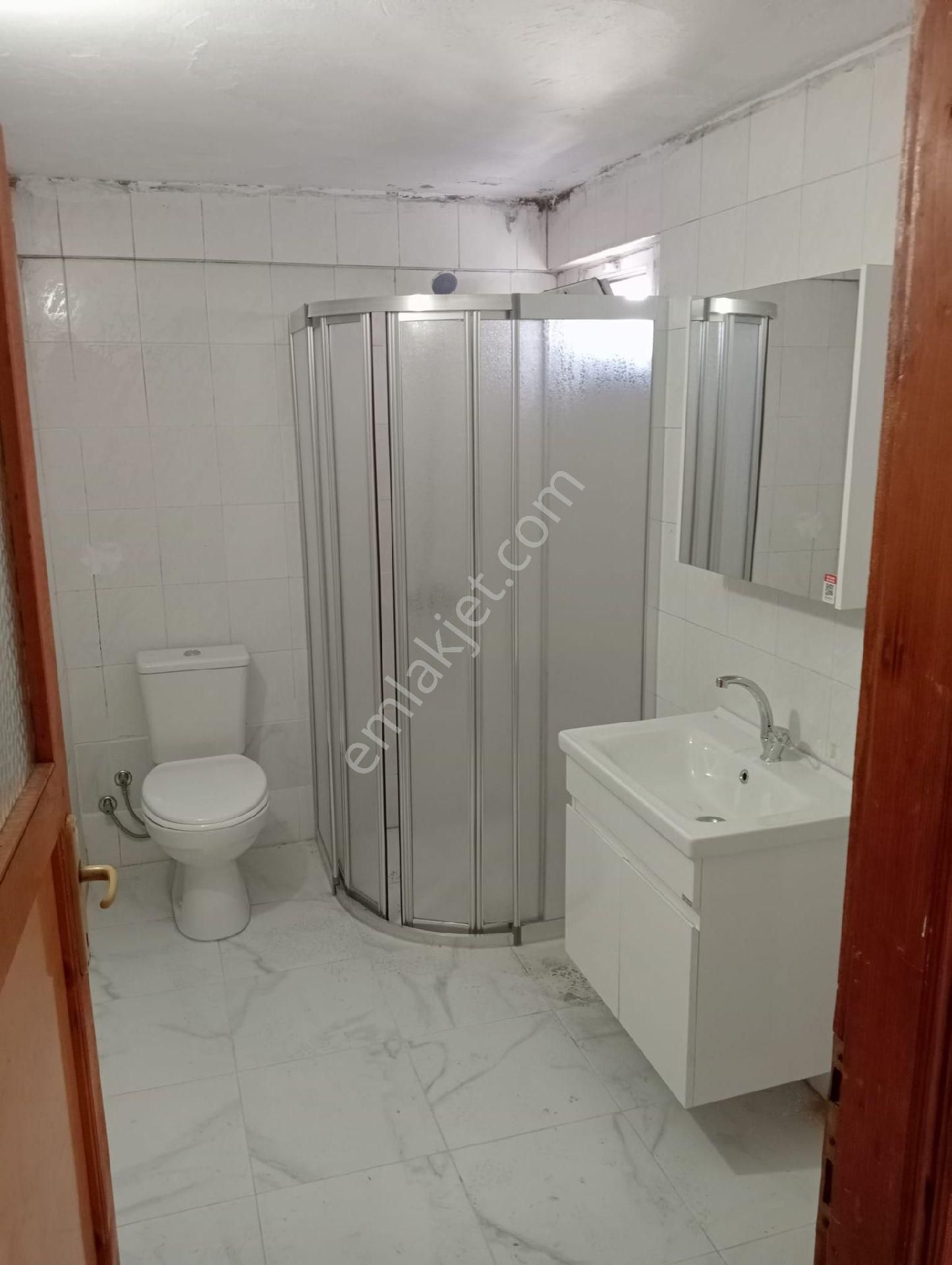 İlkadım Unkapanı Kiralık Daire SAMSUN İLKADIM UNKAPANI MAHALLESİ'NDE MERKEZİ KONUMDA ULAŞIMA YAKIN 2+1 KİRALIK DAİRE 