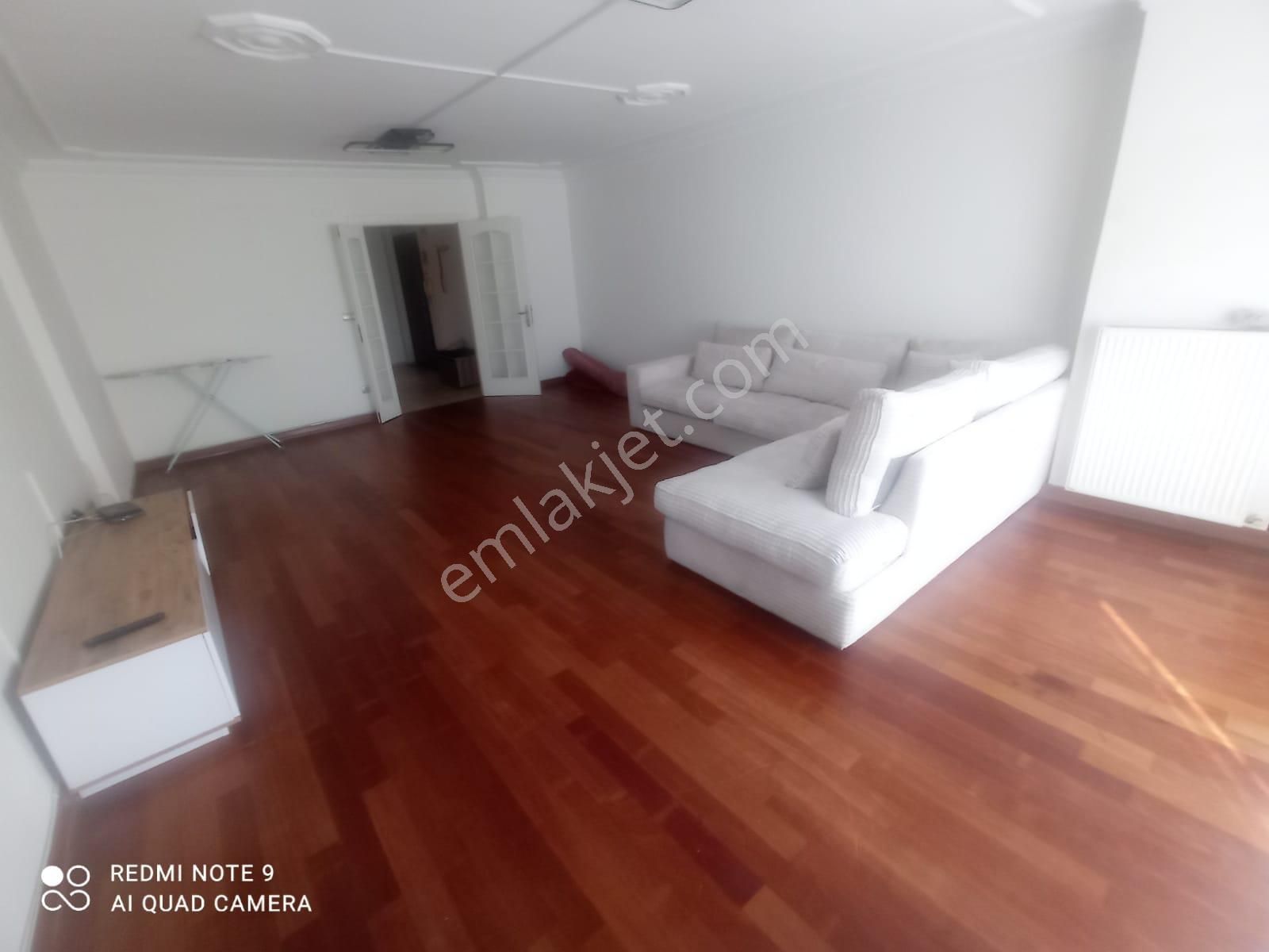 Şişli Merkez Kiralık Daire  ŞİŞLİ MERKEZ'de GENÇ BiNA'da ASANSÖRLÜ BİNA'da 135 M2 3+1 KİRALIK DAİRE