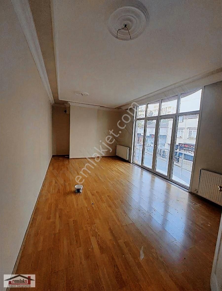 Kartal Hürriyet Kiralık Daire REMLAKS'tan HÜRRİYET MH. E5 METROYA YAKIN KİRALIK 2+1 DAİRE