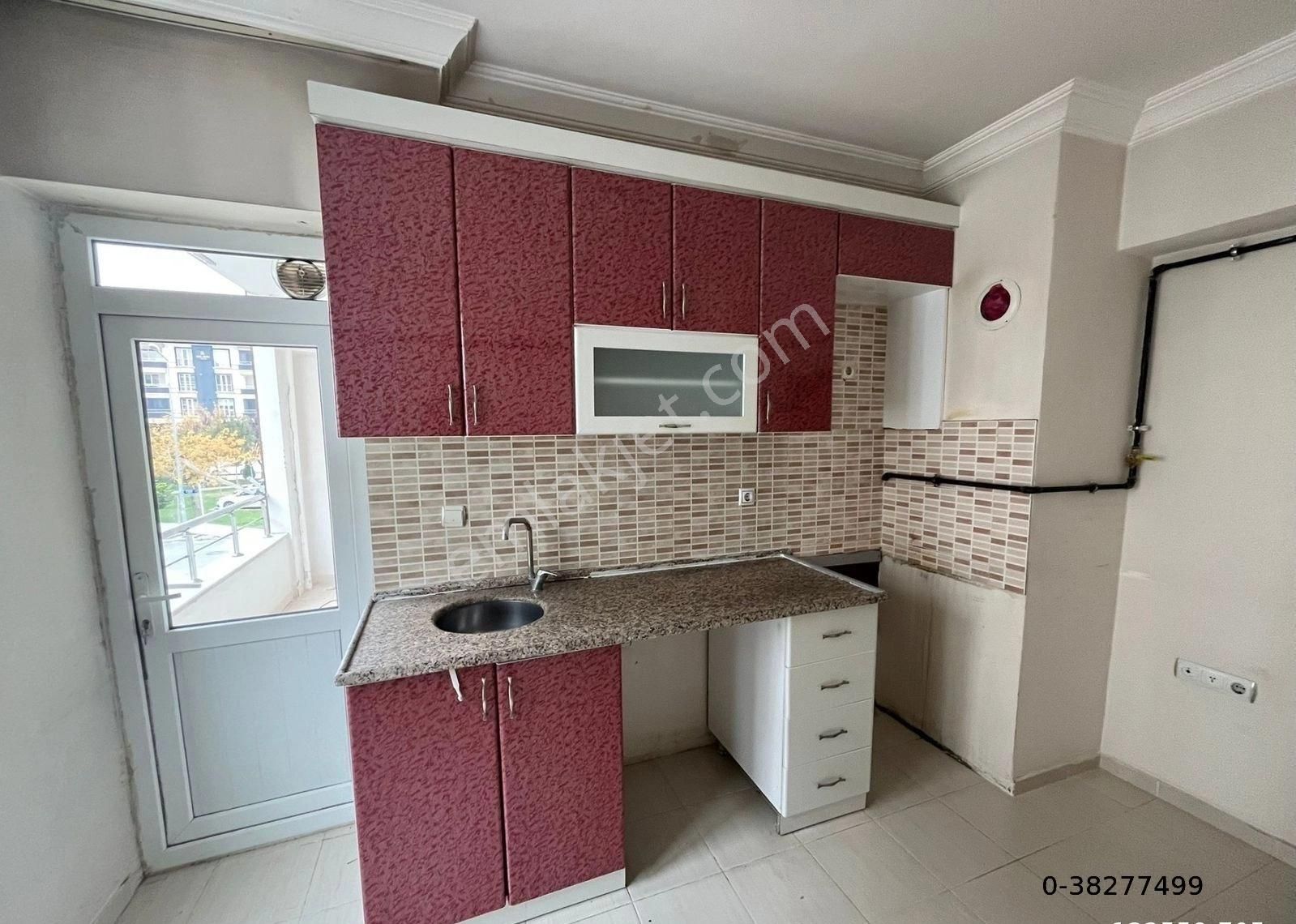 Çorum Merkez Ulukavak Kiralık Daire OSMANCIK CADDESI SELIMIYE CAMİİ CIVARINDA 3+1 KIRALIK DAIRE