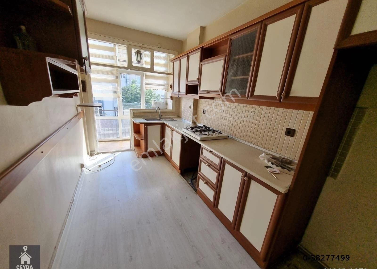 Kadıköy Bostancı Kiralık Daire KADIKÖY BOSTANCI CADDE ÜSTÜ 3+1 ARAKAT ÖN CEPHE KİRALIK BOŞ DAİRE CEYDA'DAN