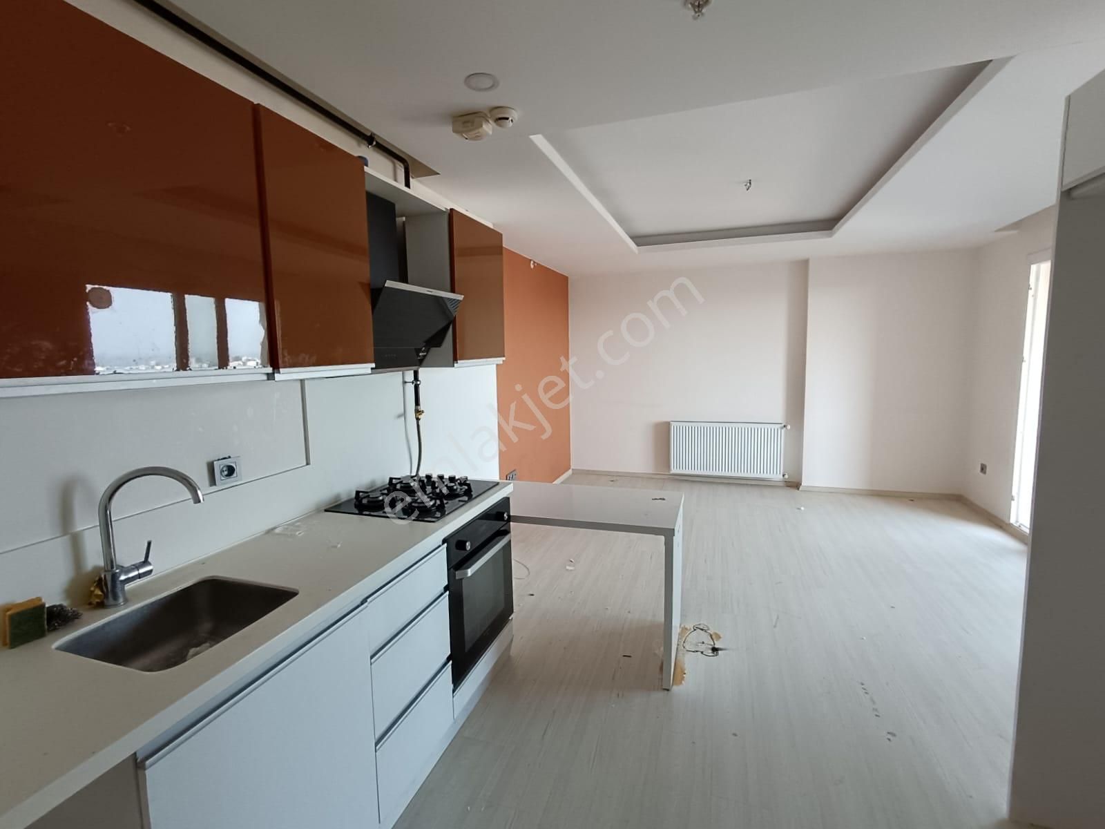 Yenişehir Çiftlikköy Kiralık Daire  BOZES DEN ÇİFTLİKKÖY  ÖZDİKER CORONA DA  2+1 FIRSAT KİRALIK