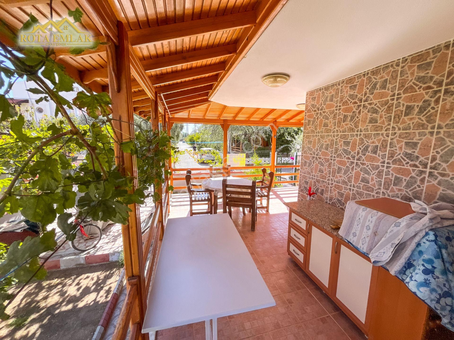 Rota Emlak'tan Denize Yürüme Mesafesinde Satılık 6+2 Tripleks - Görsel 7