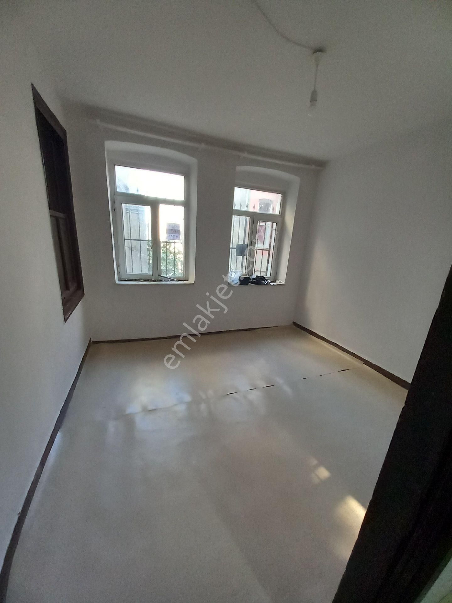 Beyoğlu Çukur Kiralık Daire BEYOĞLUNDA KİRALIK 1+1