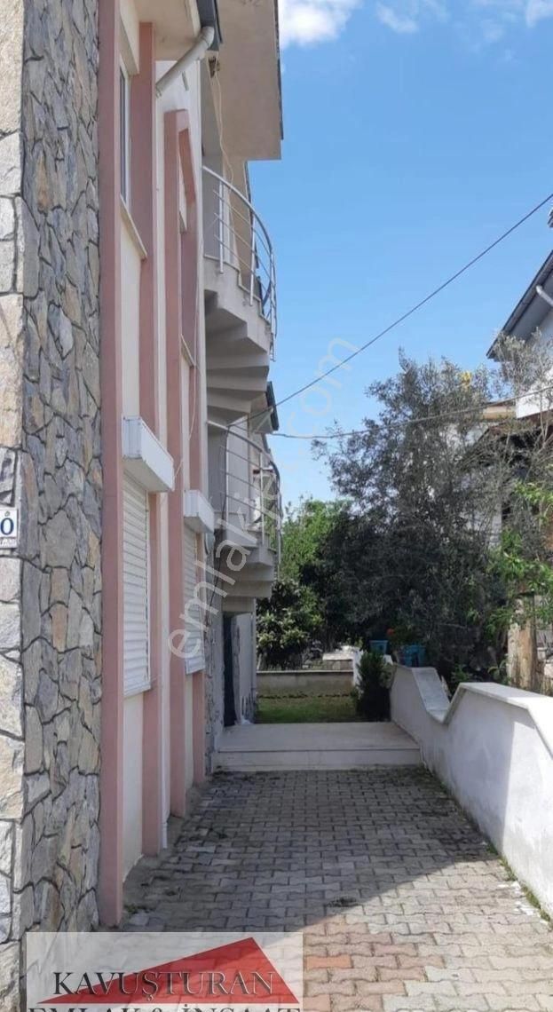 Edremit Güre Cumhuriyet Kiralık Daire KAVUŞTURAN EMLAK'TAN GÜRE'DE DENİZE 40 M 2+1 EŞYALI KİRALIK DAİRE