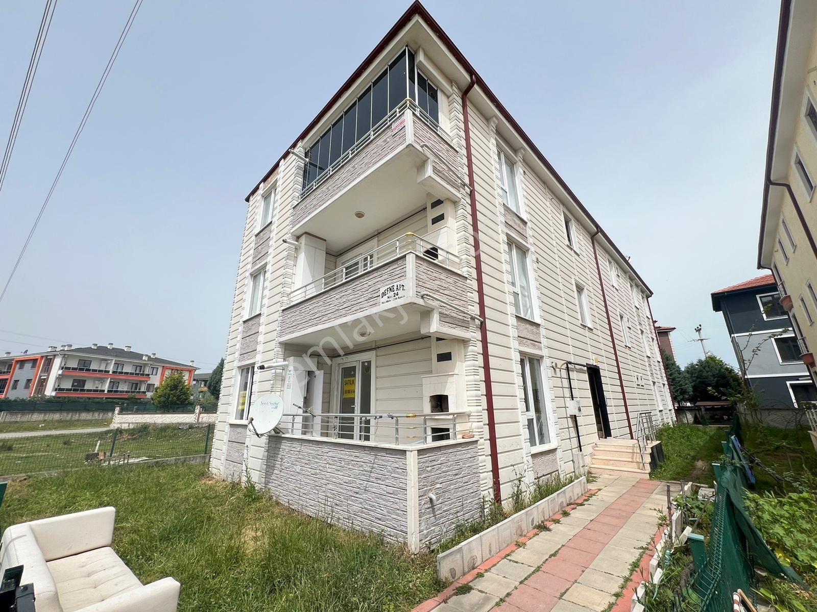 Karasu Yalı Satılık Daire SIFIR AYARINDA GÜNEY CEPHELİ KOMBİ PETEK CAMBALKONLU 2+1 !!