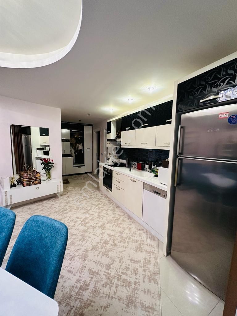 Alanya Mahmutlar Azura Park Sitede Deniz Manzaralı 1+1 Eşyalı Satılık Lüks Daire - Görsel 14