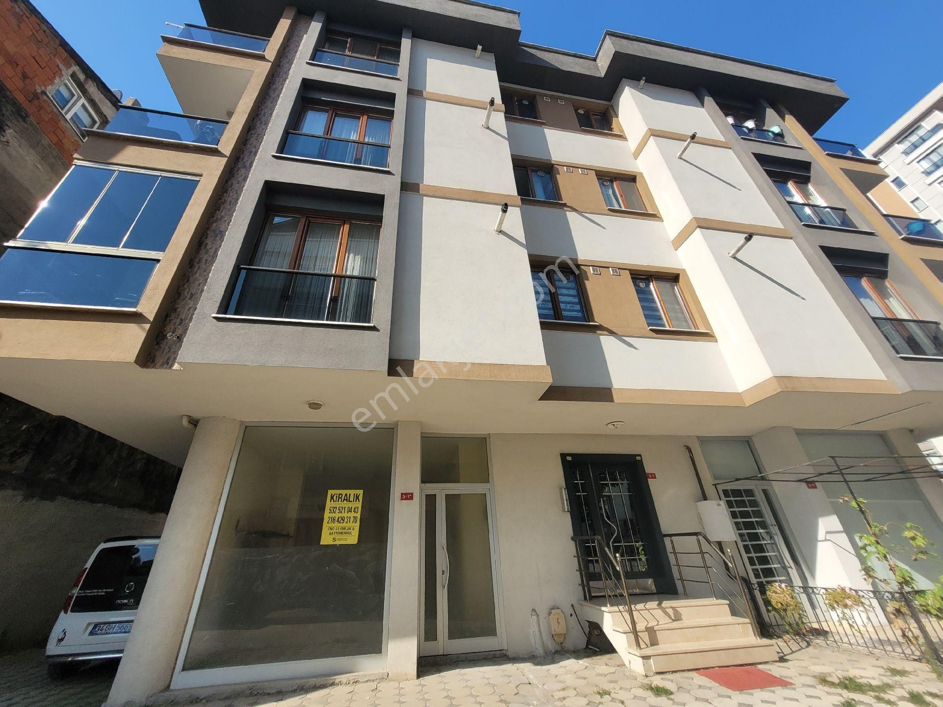 Çekmeköy Soğukpınar Kiralık Dükkan & Mağaza Çekmeköy Soğukpınar Mah Kiralık 70m2 Depolu Dükkan 