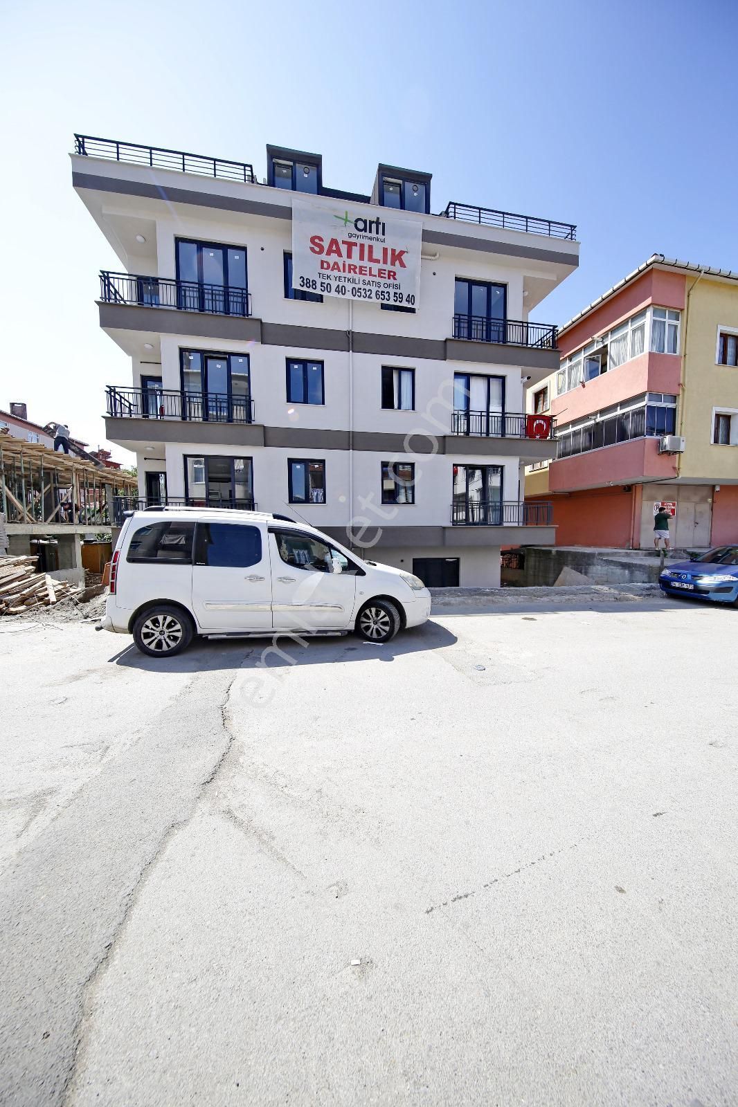 Maltepe Aydınevler Kiralık Daire  KEMALİST GAYRİMENKUL'DEN AYDINEVLER 1.KAT METROYA E-5'E YAKIN 2+1