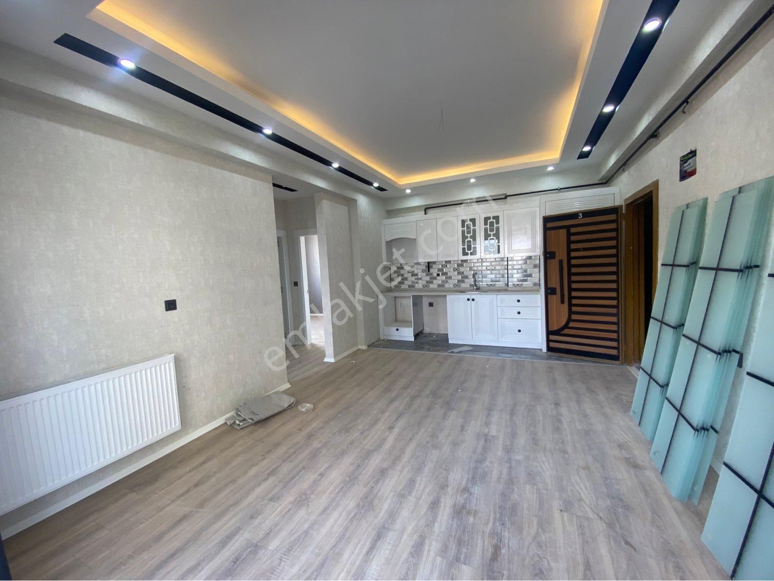 Karaköprü Doğukent Satılık Daire CADDE 17 EMLAKTAN SATILIK 2+1 DAİRE