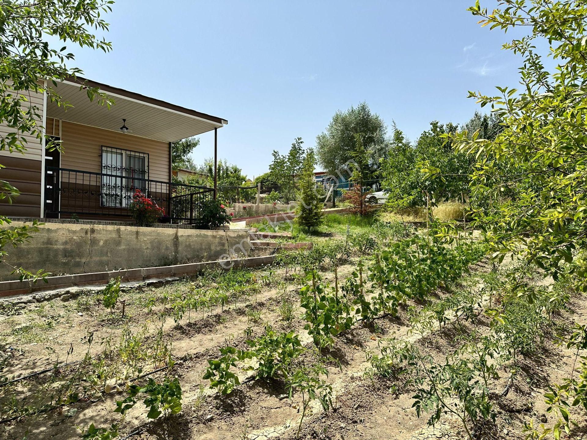 Pursaklar Sirkeli Yeşilova Satılık Müstakil Ev  ÇAVDEMDEN SİRKELİ YEŞİLOVADA 500M2 BAHÇEDE YAPILI MÜSTAKİL EV UYGUN FİYATA!!!!