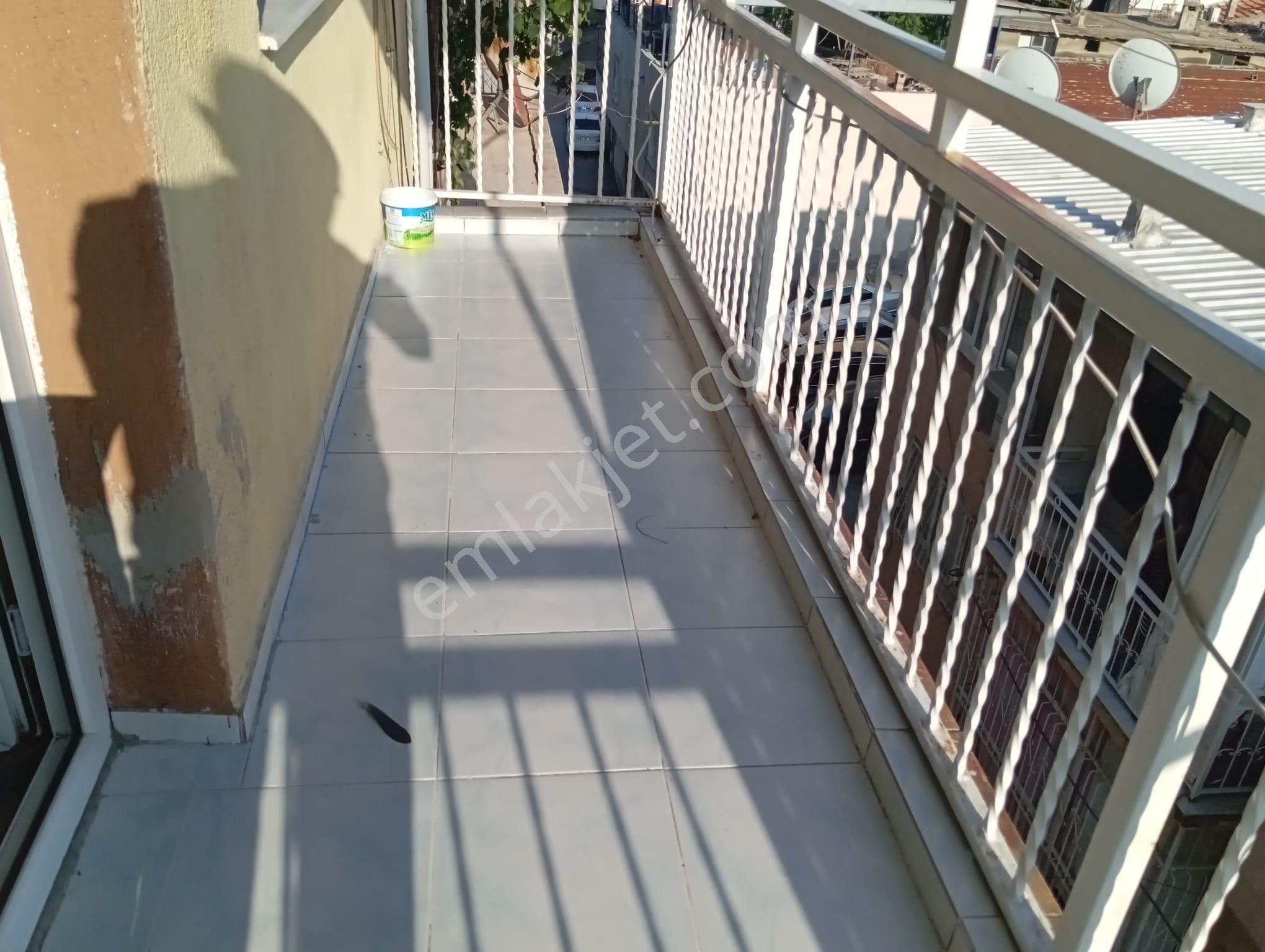 Karabağlar Eserkent Merkez Yakını 3+1 120 M2 Kiralık Daire