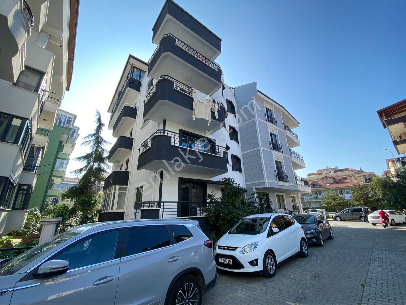 Yalova Merkez Bahçelievler Satılık Daire FERMANOĞLU GAYRİMENKULDEN 4+1 SATILIK DAİRE