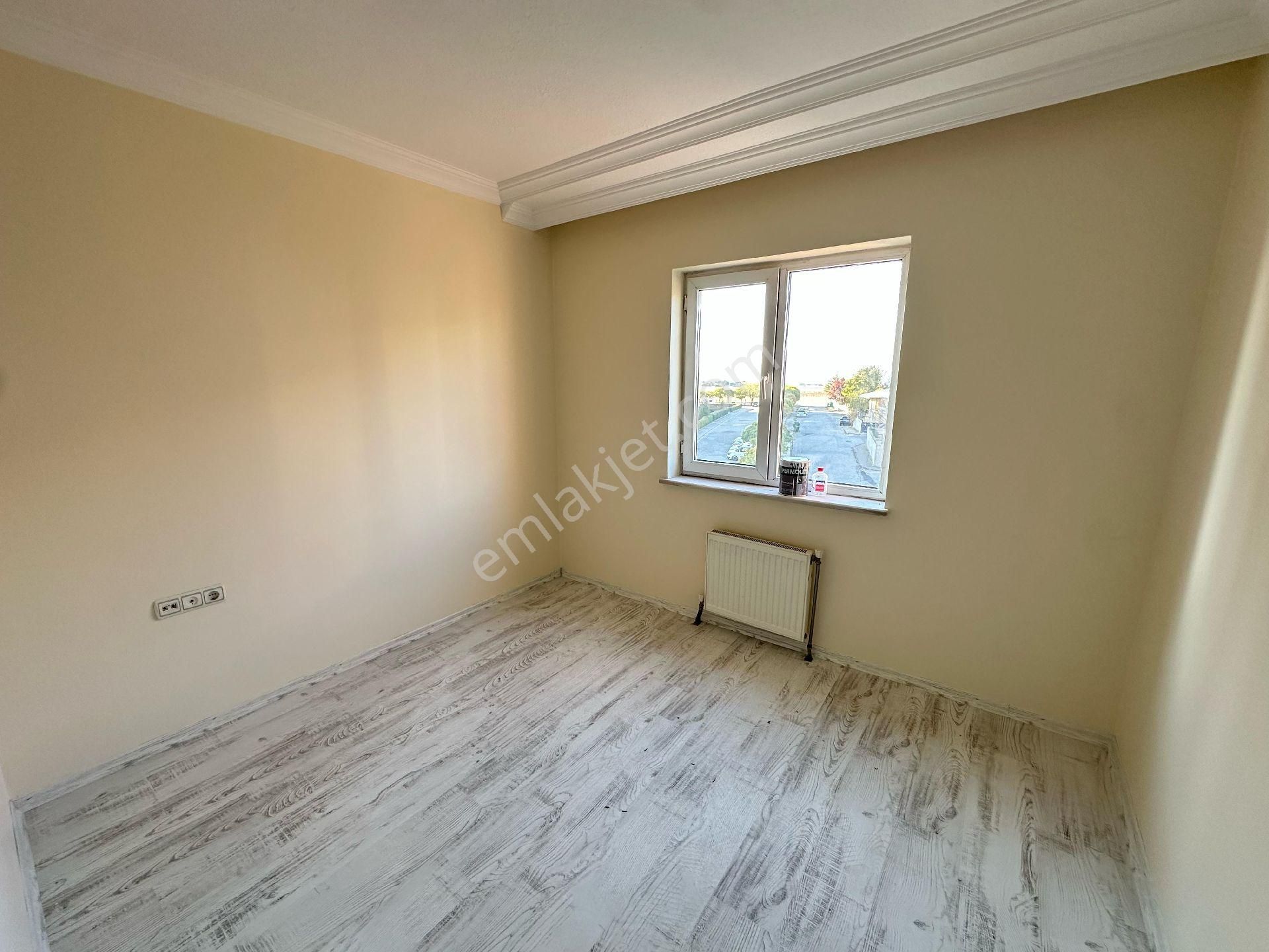 Akyurt Yeşiltepe Satılık Daire AKYURT YEŞİLTEPE MAH 2+1 ASANSÖRLÜ FULL YAPILI ARA KATTA DAİRE