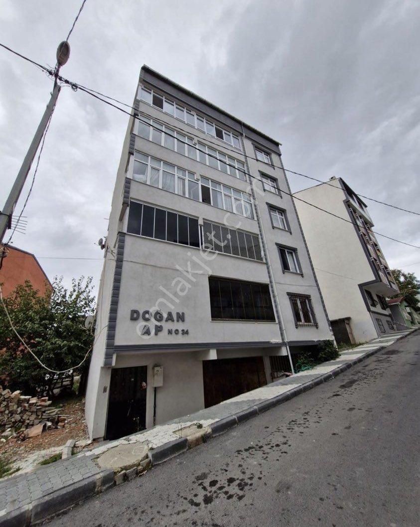 Arnavutköy Boğazköy İstiklal Satılık Daire ÜNVER’DEN BOĞAZKÖY MAH. 130 M2 SIFIRLANMIŞ 2+1 ARAKAT DAİRE