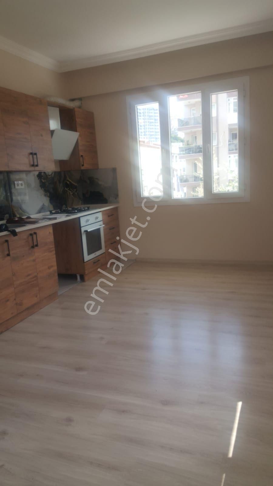 Karabağlar Esenyalı Kiralık Daire Kiralik Daıre 2+1 Esendere