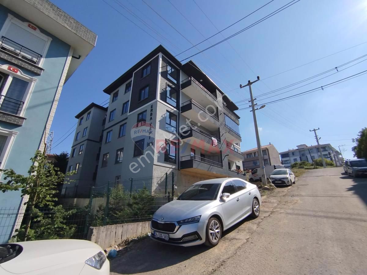 Serdivan Otuziki Evler Satılık Daire REMAX HÜR YEŞİM KARA'DAN OTUZİKİ EVLERDE 3+1 YERDEN ISITMALI EBEVEYN BANYOLU SIFIR DAİRE