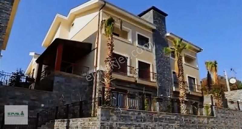 Yalova Merkez Hacımehmet Köyü Satılık Villa EPA TEKBİR den Oturmaya hazır Villa 4 katlı Yalova MERKEZ de