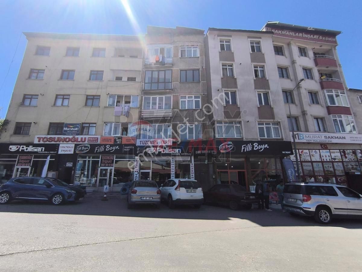 Yakutiye Kazım Karabekir Paşa Satılık Daire Re/max Lacivert'ten Demirciler'de Satılık 2+1 Daire