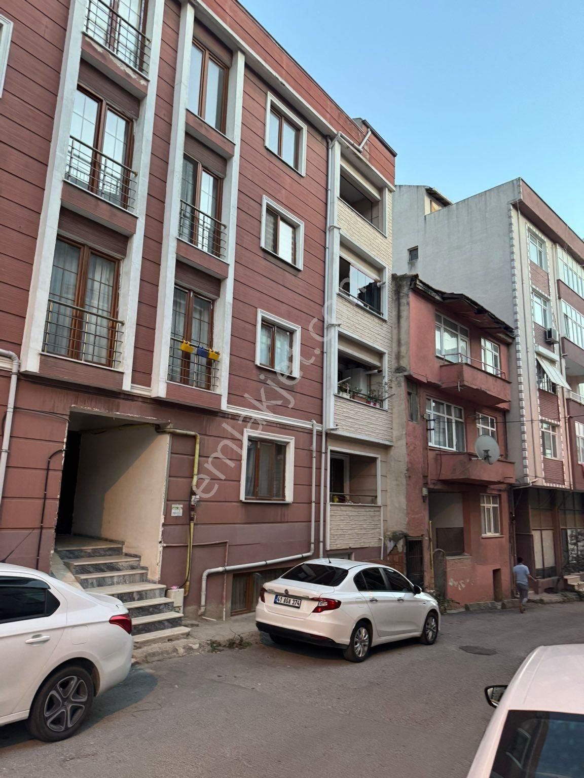 Darıca Bağlarbaşı Satılık Daire DARICA MERKEZDE 2+1 FERAH DAİRE