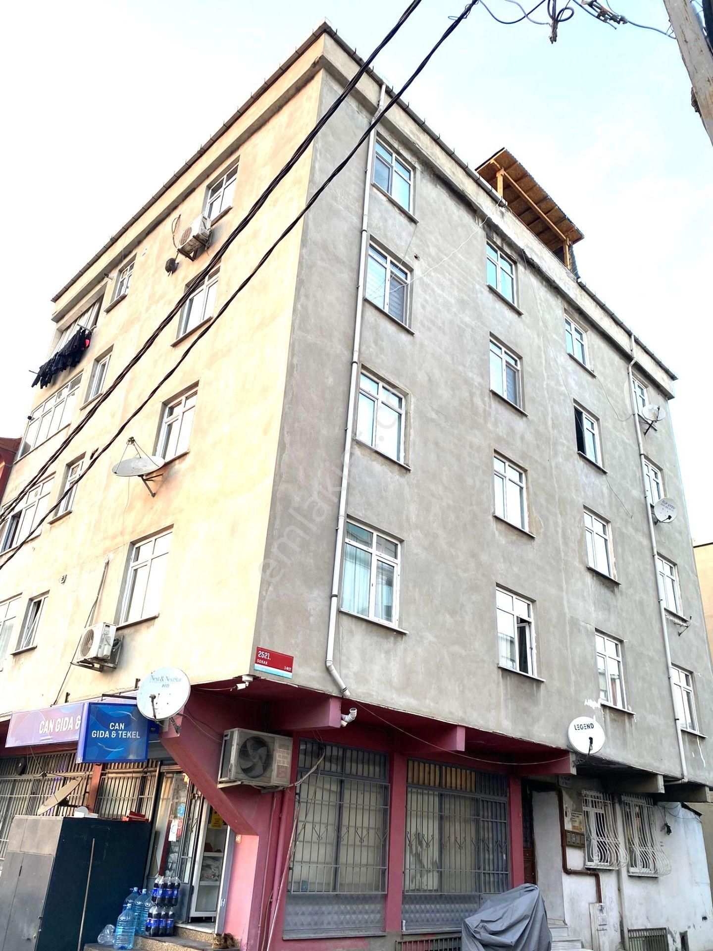 Bağcılar Mahmutbey Satılık Daire  2+1 95m2 fırsat bakımlı dairemiz satılıktır.