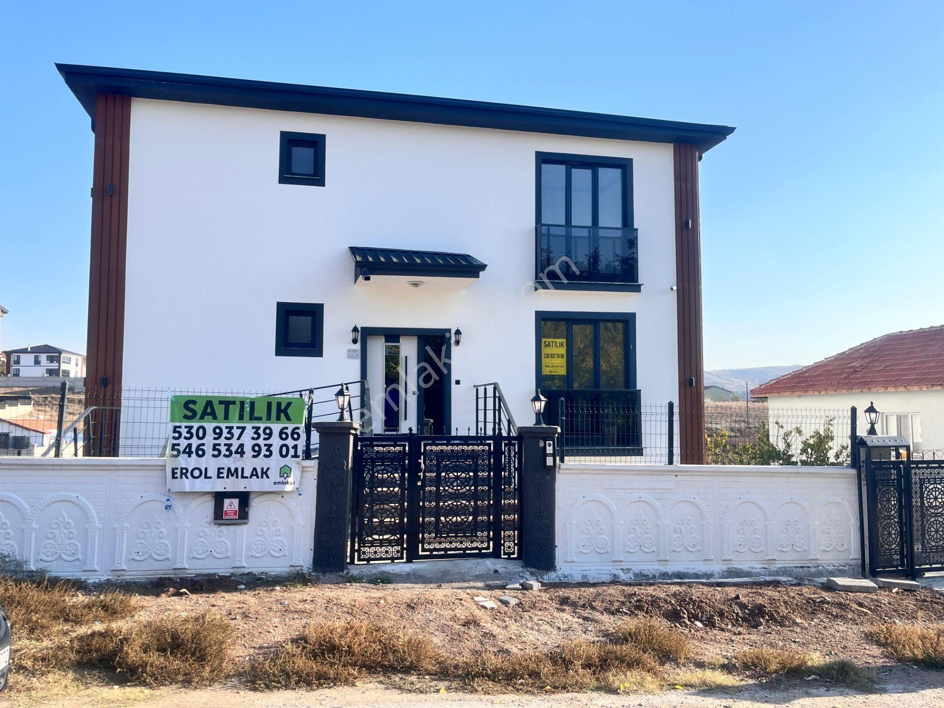 Sorgun Bedirbaba Satılık Villa  EROL EMLAK TAN BABA MAHALLESİNDE SATILIK 3 KATLI ULTRALÜX 380 M2 SATILIK VİLLA