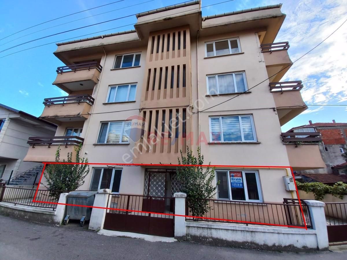 Adapazarı Hızırtepe Kiralık Daire Remax Mavi-hızırtepe Mh Seah Yakını Kiralık Geniş 3+1girişdaire