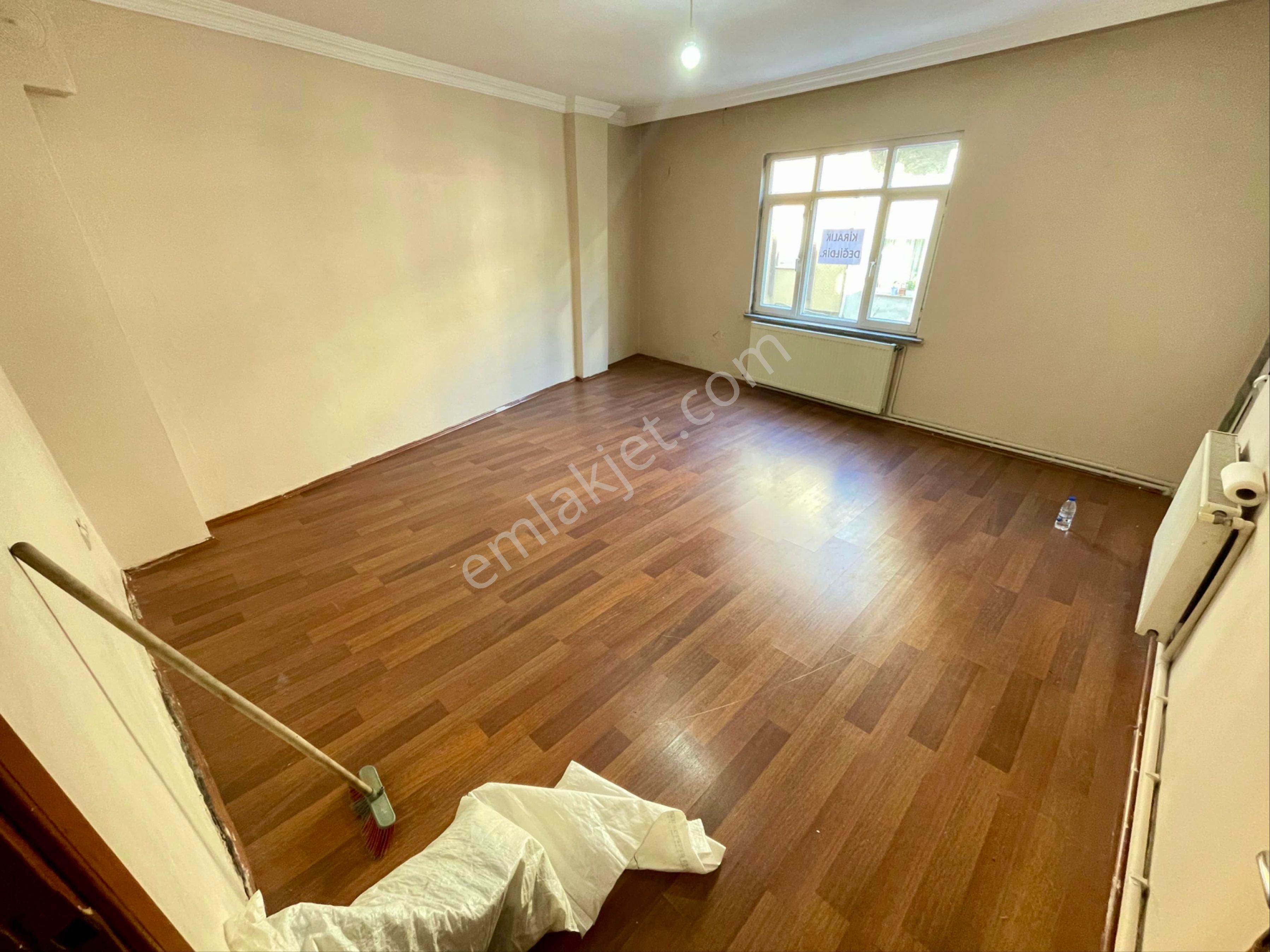 Sultangazi 50. Yıl Kiralık Daire Toyap'tan 50.yıl Mahallesi Nde 3+1 130 M2 Tramvaya Yakın Kiralık