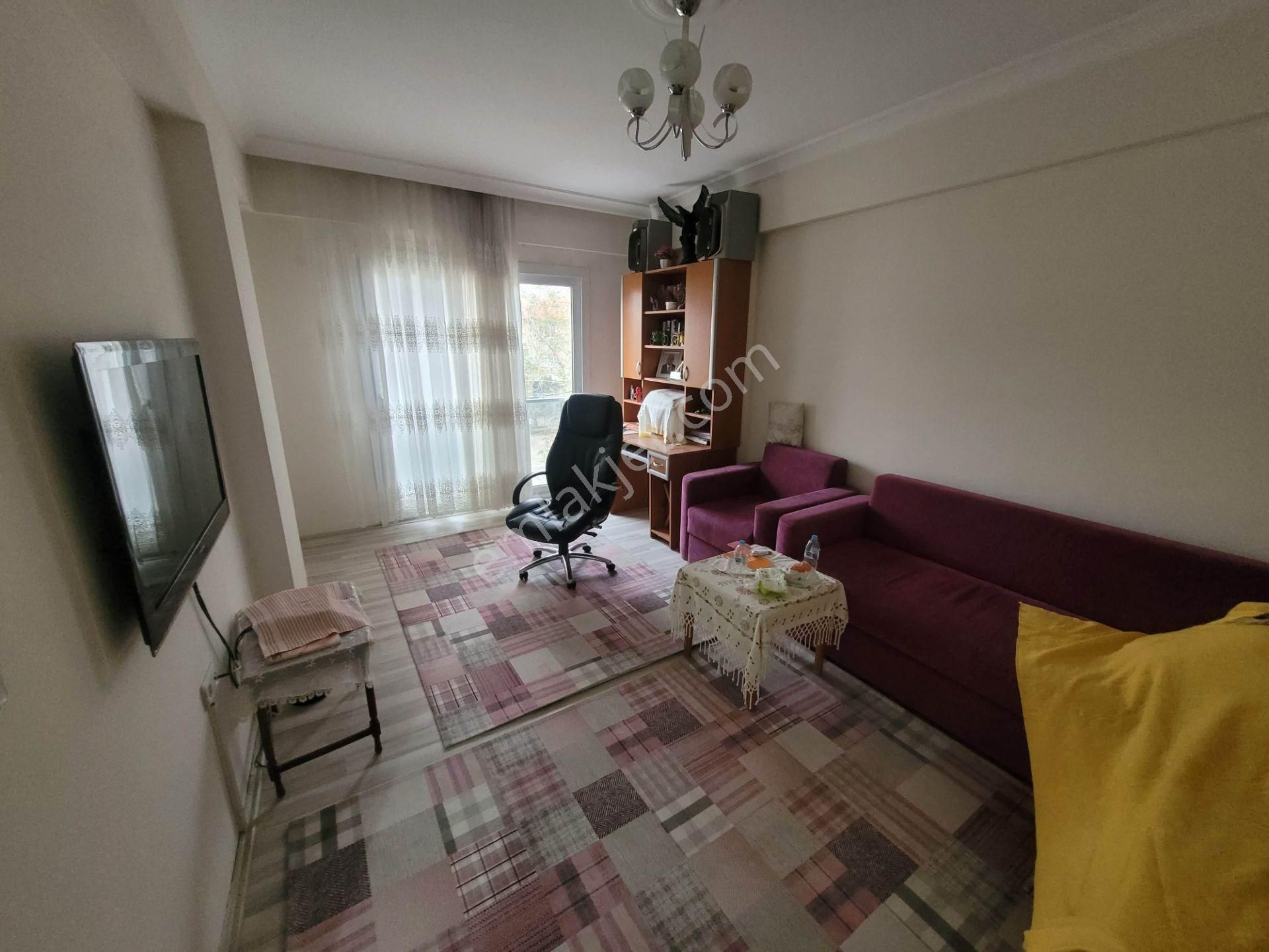 Kiraz Yeni Satılık Daire Meta'dan 202 M² Ara Kat Harika Konumlu 3 Cepheli