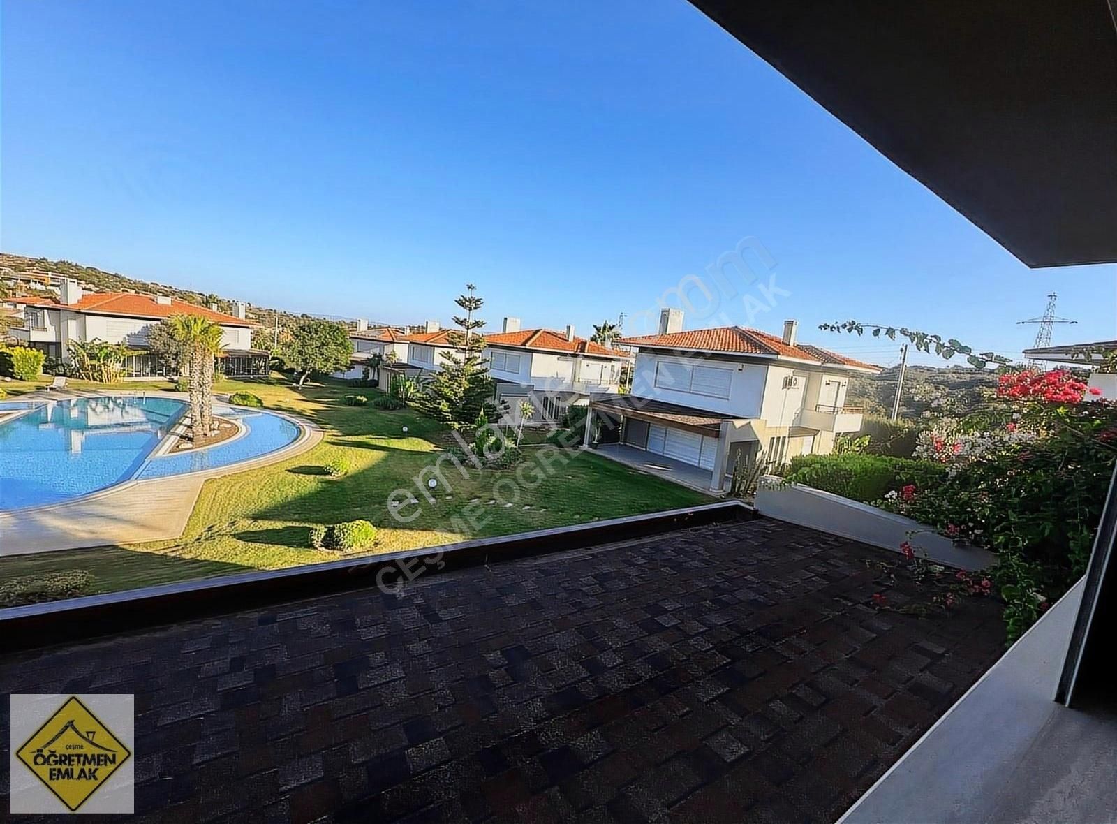 Çeşme Merkezi Konumda Elit Bir Site Tam Müstakil Keyifli Yazlık - Görsel 33