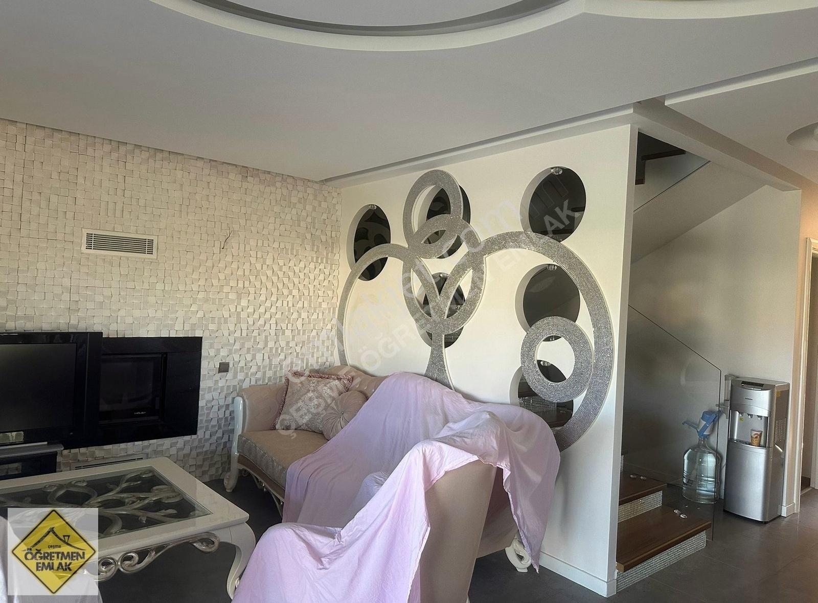 Çeşme Merkezi Konumda Elit Bir Site Tam Müstakil Keyifli Yazlık - Görsel 29