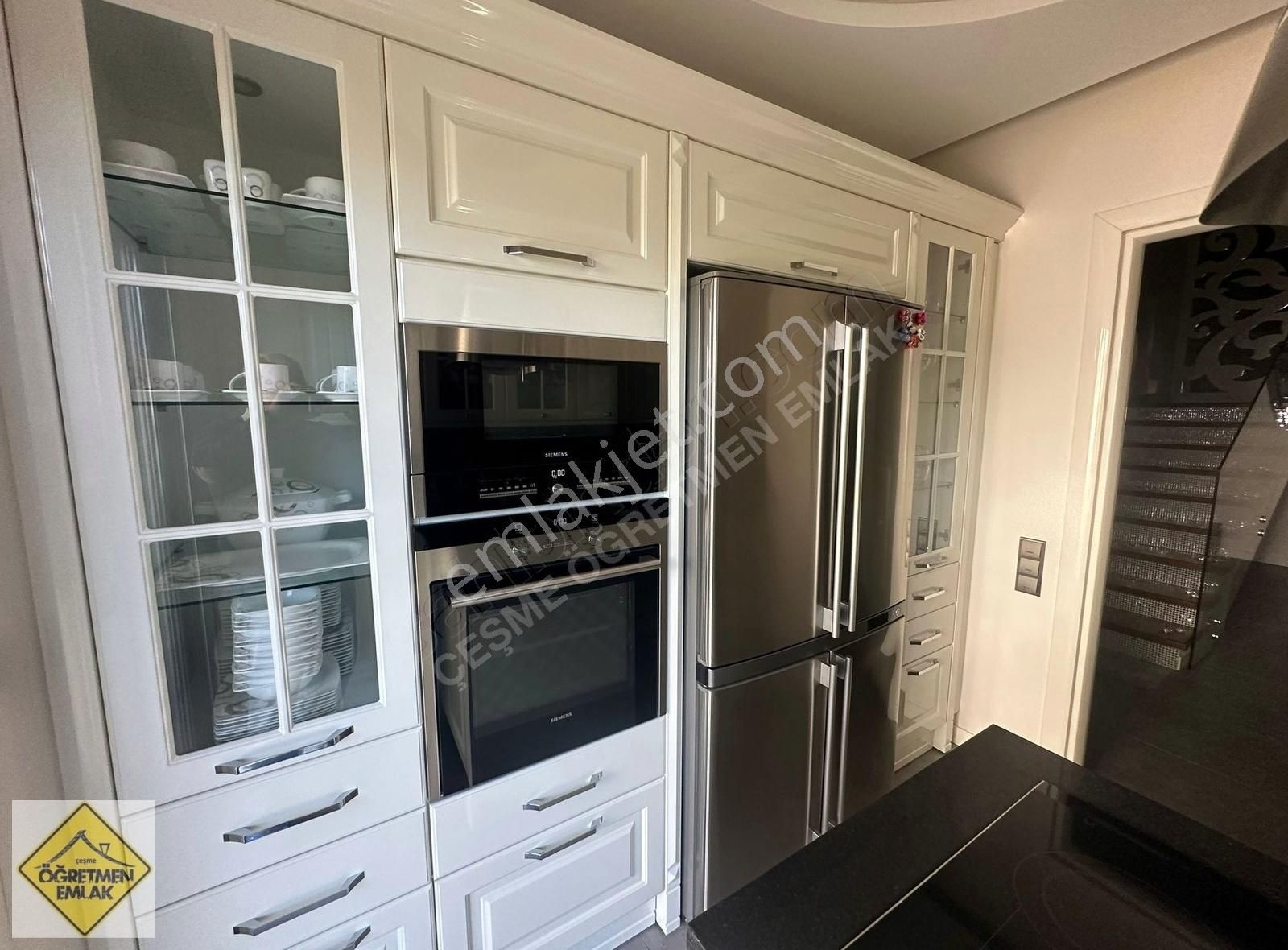 Çeşme Merkezi Konumda Elit Bir Site Tam Müstakil Keyifli Yazlık - Görsel 5