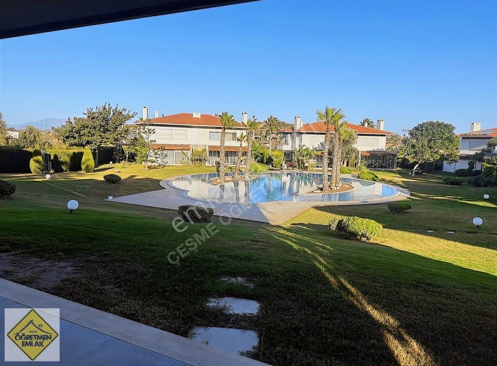 Çeşme Merkezi Konumda Elit Bir Site Tam Müstakil Keyifli Yazlık - Görsel 19