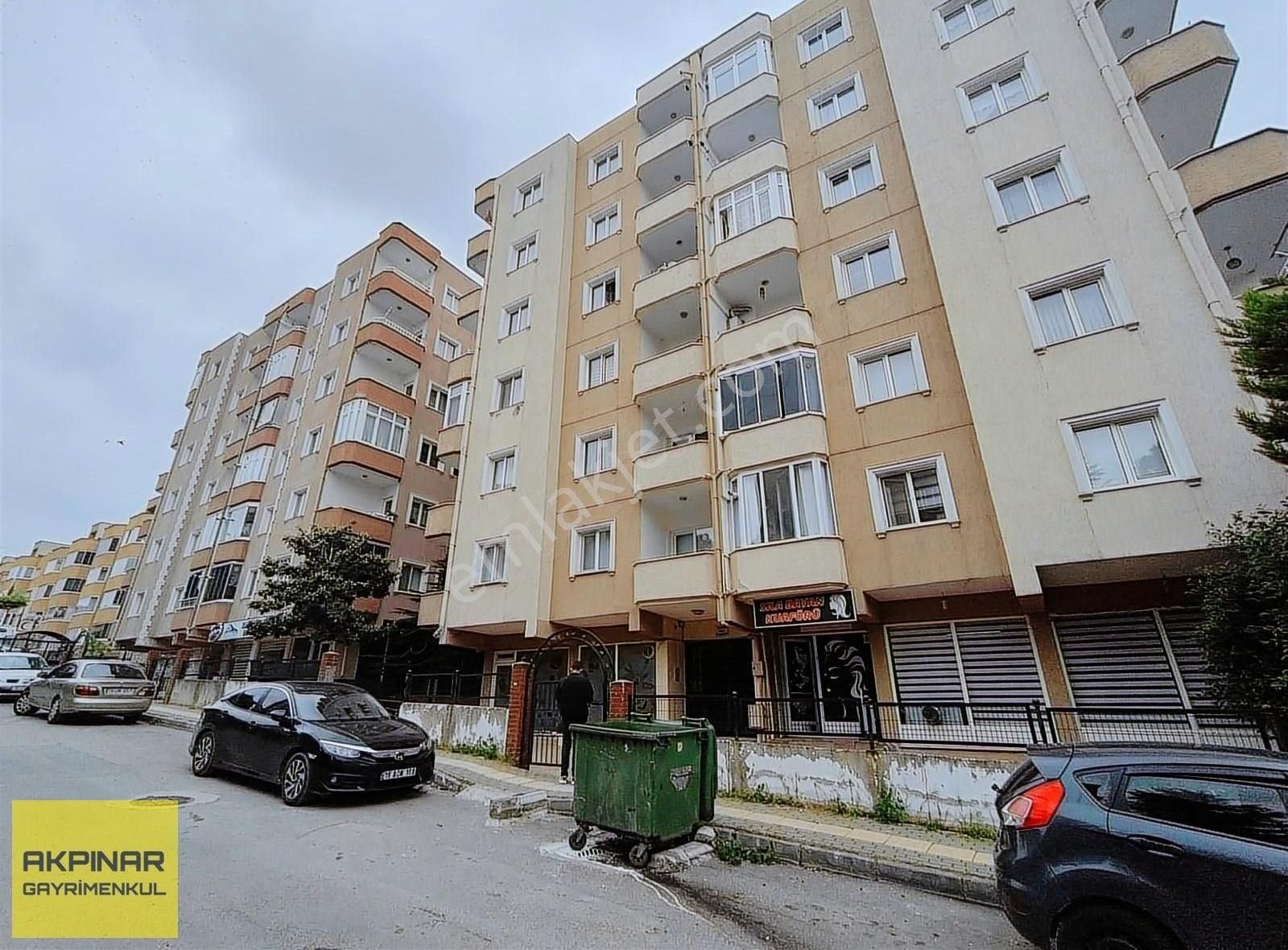 Osmangazi Geçit Satılık Daire AKPINAR EMLAK'TAN GEÇİT'TE SİTE İÇİNDE ARAKAT 3+1 SATILIK DAİRE