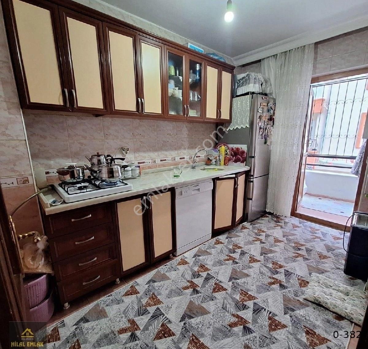 Mamak Başak Satılık Daire HİLAL'DEN BAŞAK MAH 2+1 KOTTA  120 M2 KULLANIMLI CADDEYE YAKIN DAİRE