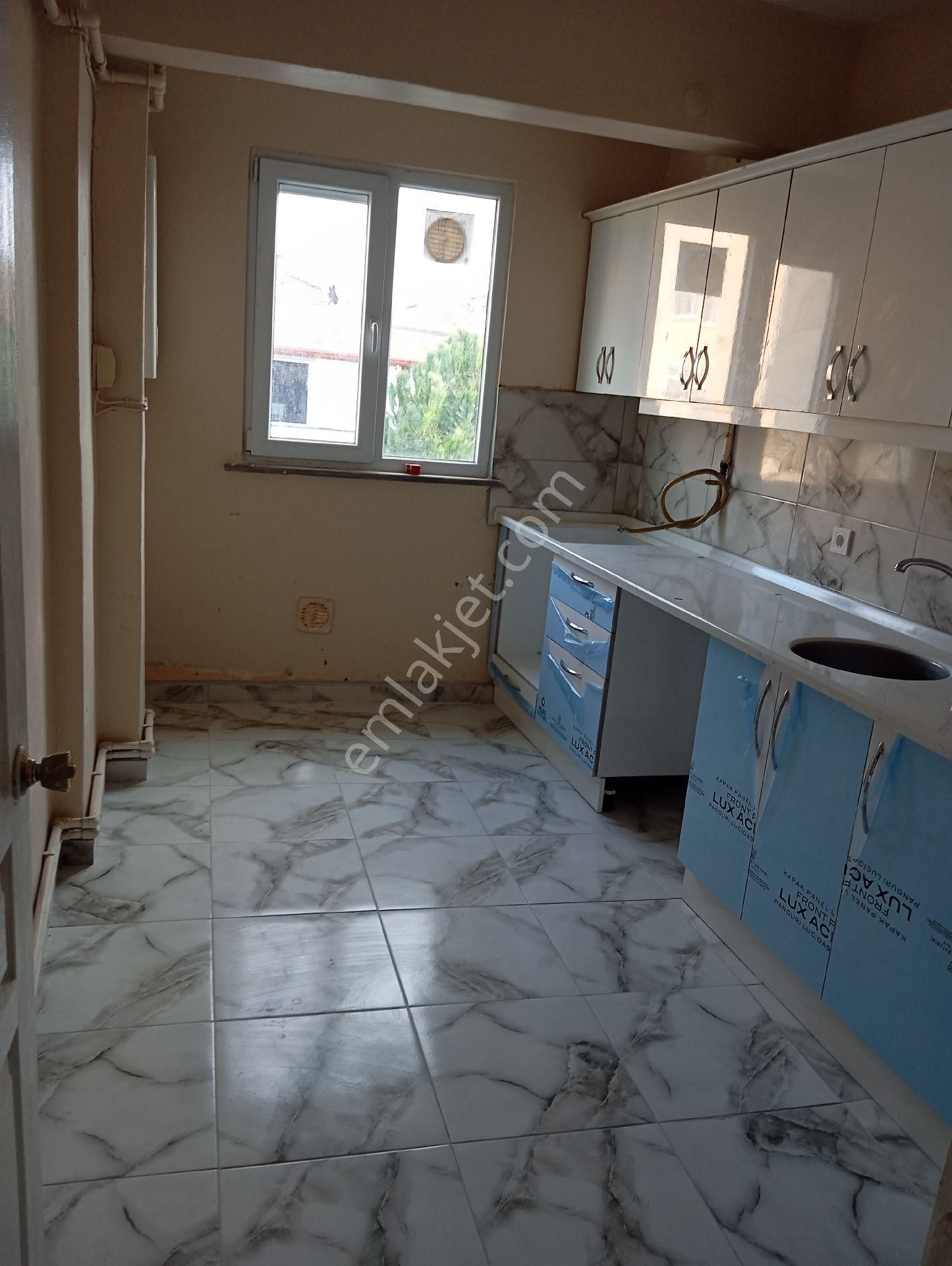 Körfez Esentepe Kiralık Daire Esentepe Mh De 2+1 Kiralık Daire