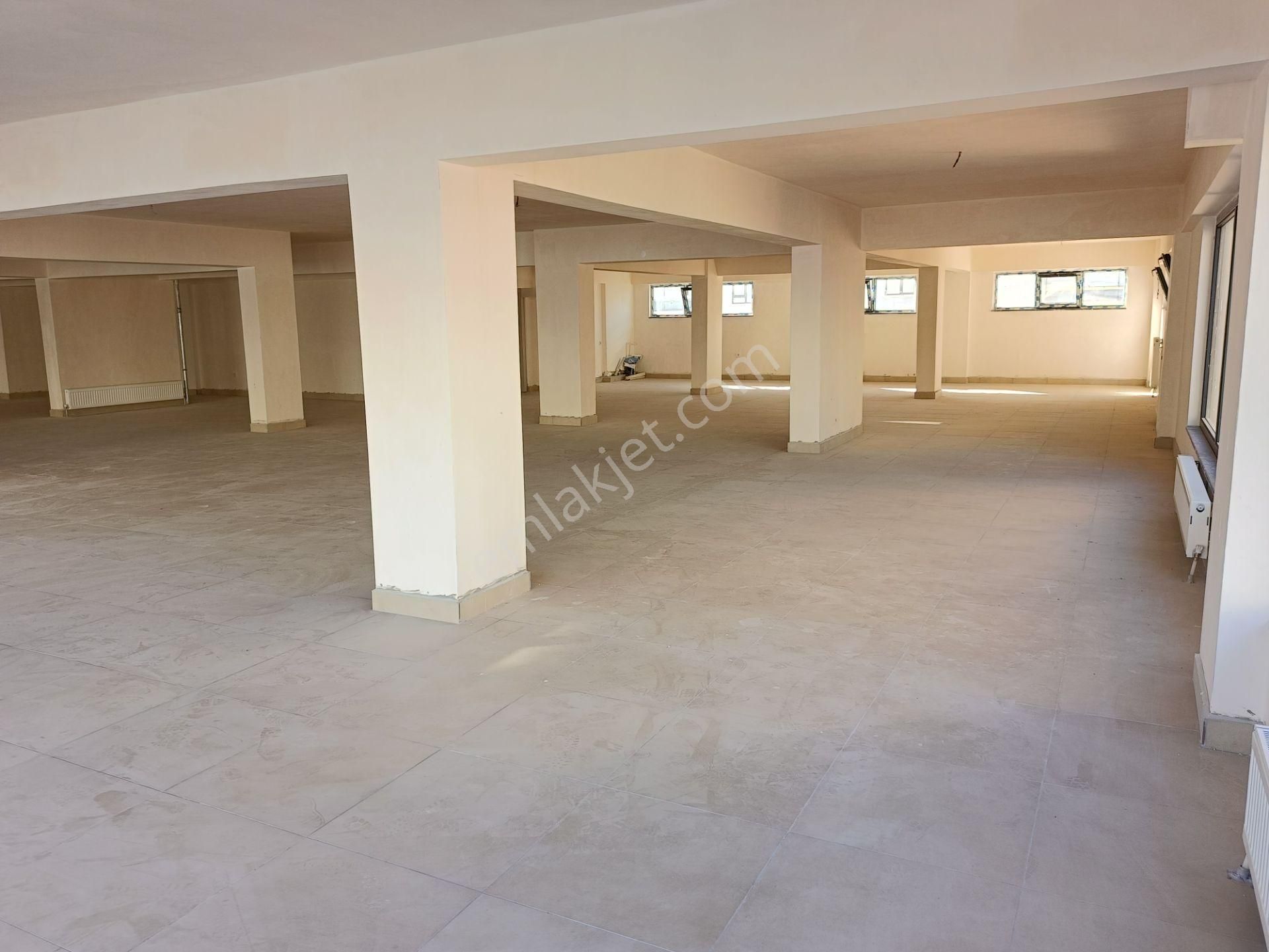 İvedik Cadde Üstü Aşagıyahyalarda 360 M2 Kiralık Dükkan - Görsel 8