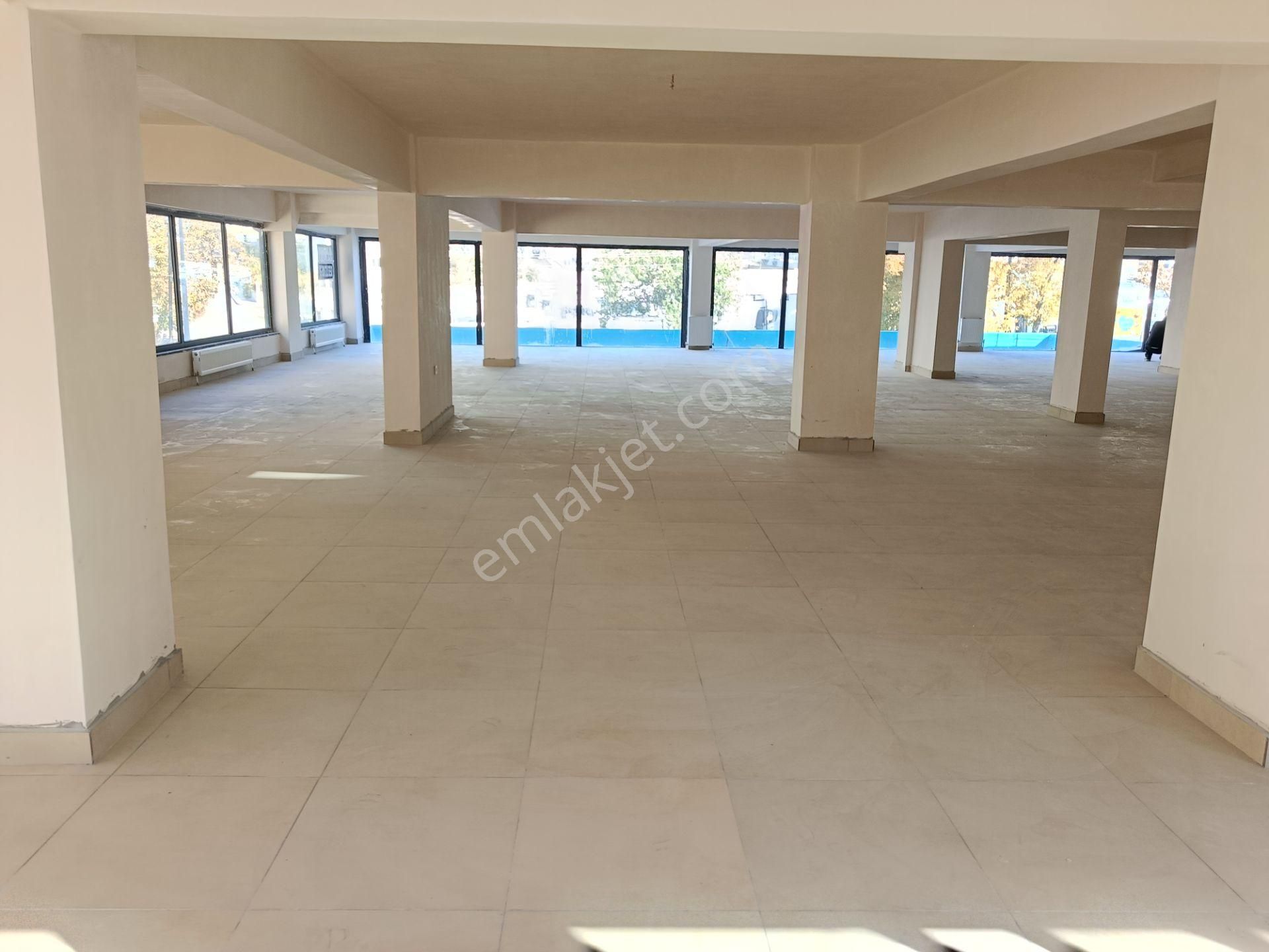 İvedik Cadde Üstü Aşagıyahyalarda 360 M2 Kiralık Dükkan - Görsel 12