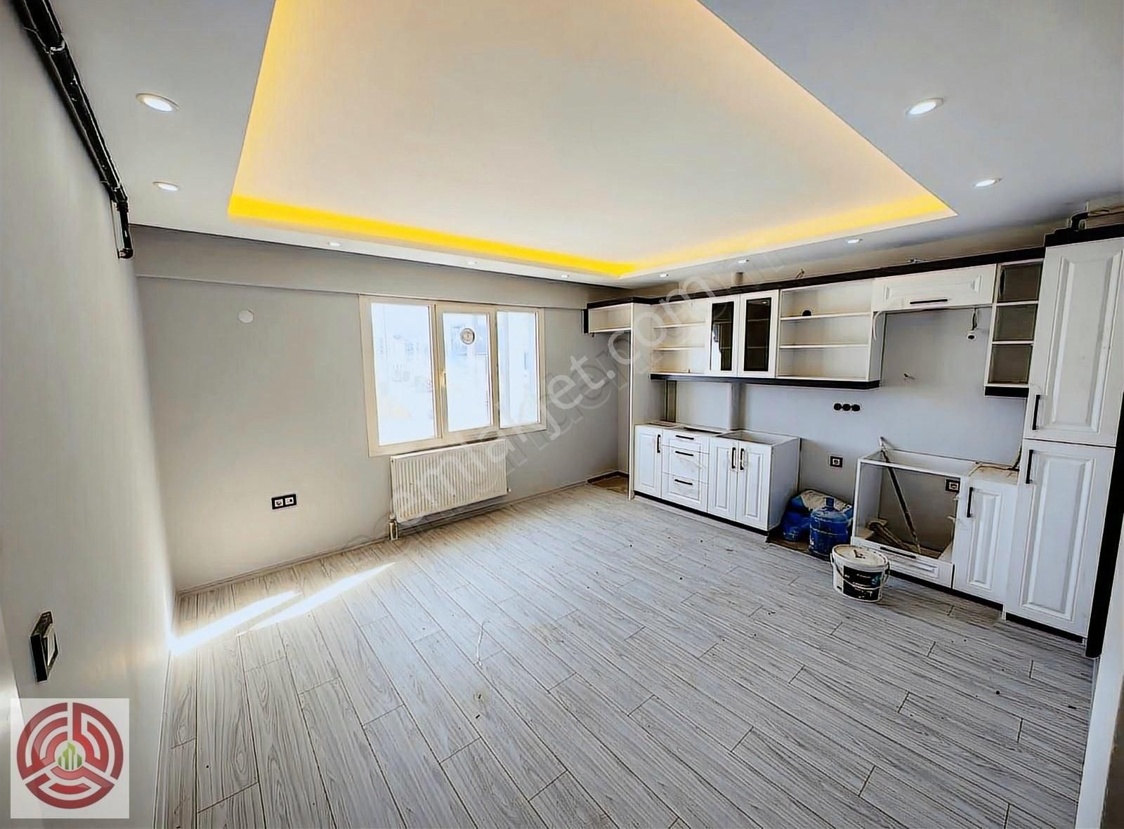 Yunusemre Yeni Mahalle Satılık Daire YENİ MAHALLE'DE CADDE ÜZERİ 2+1 80M2 FULL LÜKS ASANSÖRLÜ DAİRE