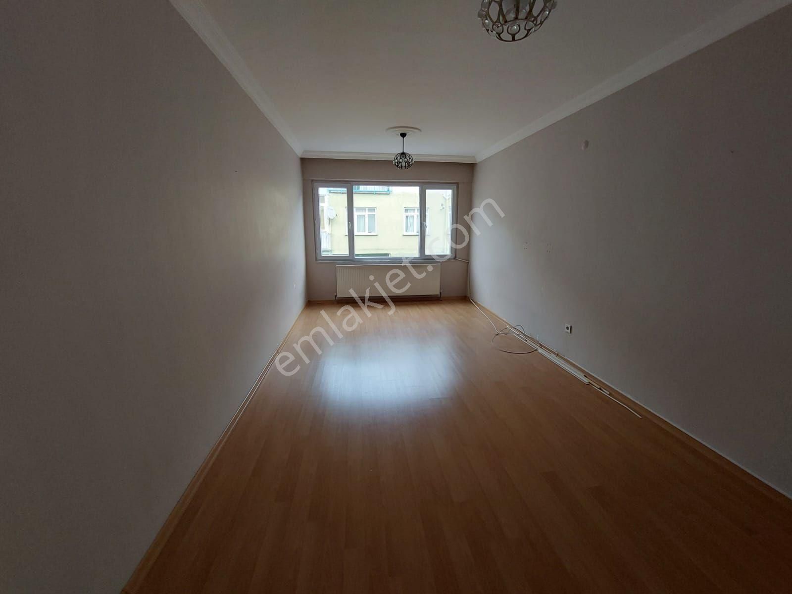 Üsküdar Zeynep Kamil Kiralık Daire Üsküdar merkeze yakın kiralık 2+1 kombili daire 2.kat