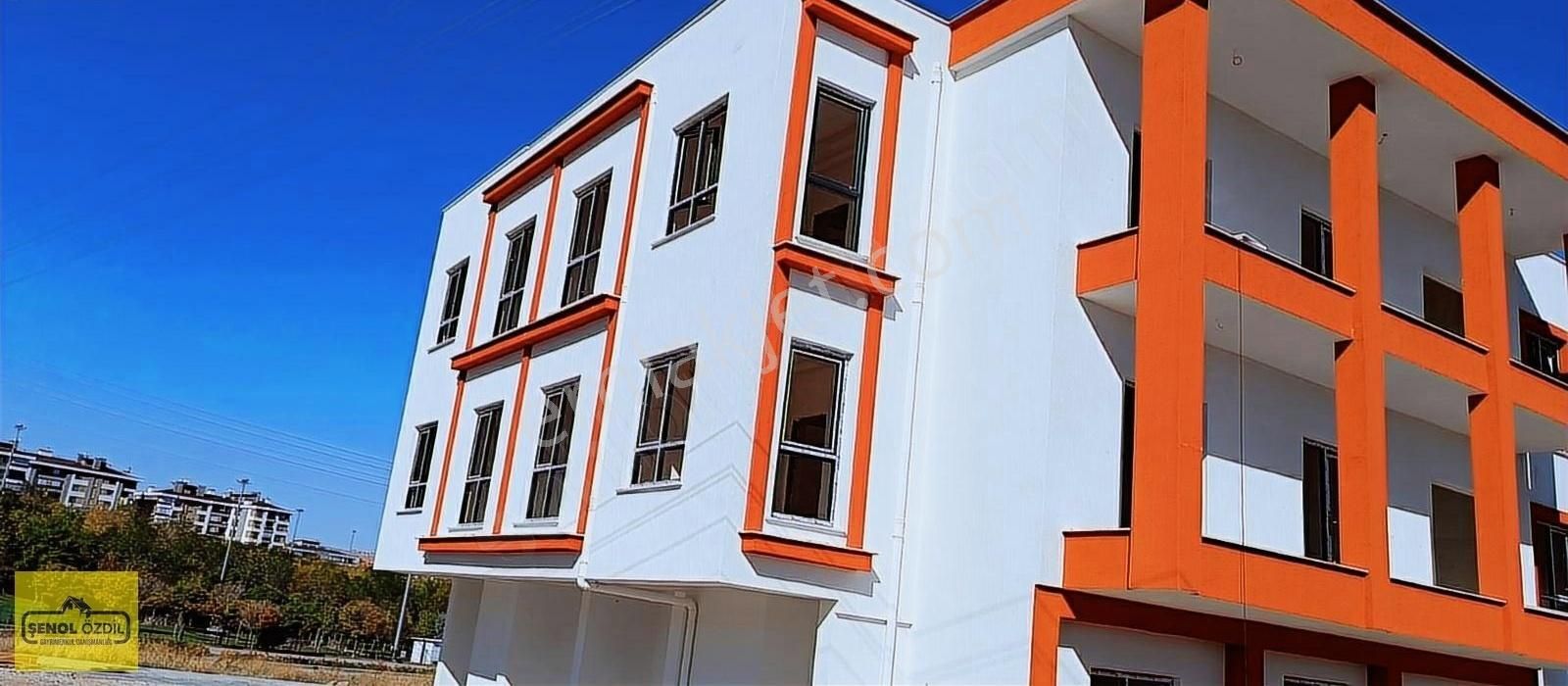 Selçuklu Parsana Satılık Daire KELEBEKLER VADİSİ PARKI YANI 3+1 ARA KAT SATILIK DAİRE