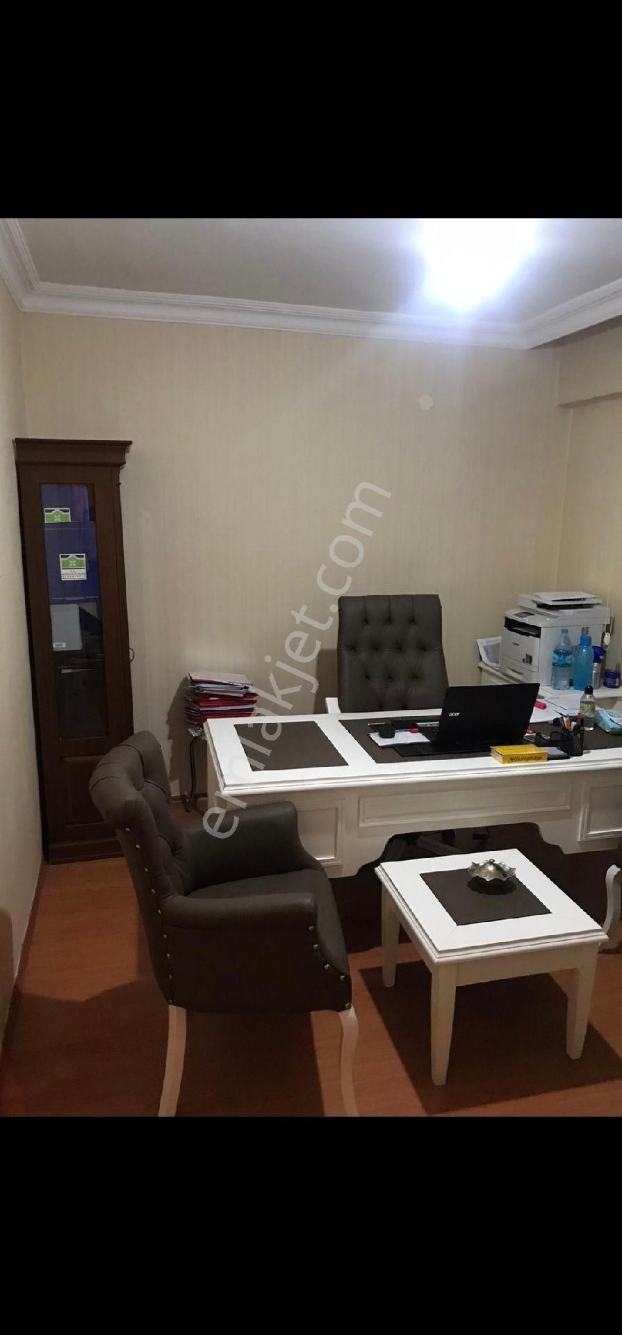 Bakırköy Osmaniye Kiralık Daire Bakırkòy adliye sarayı karşısi 1+155m ofis 