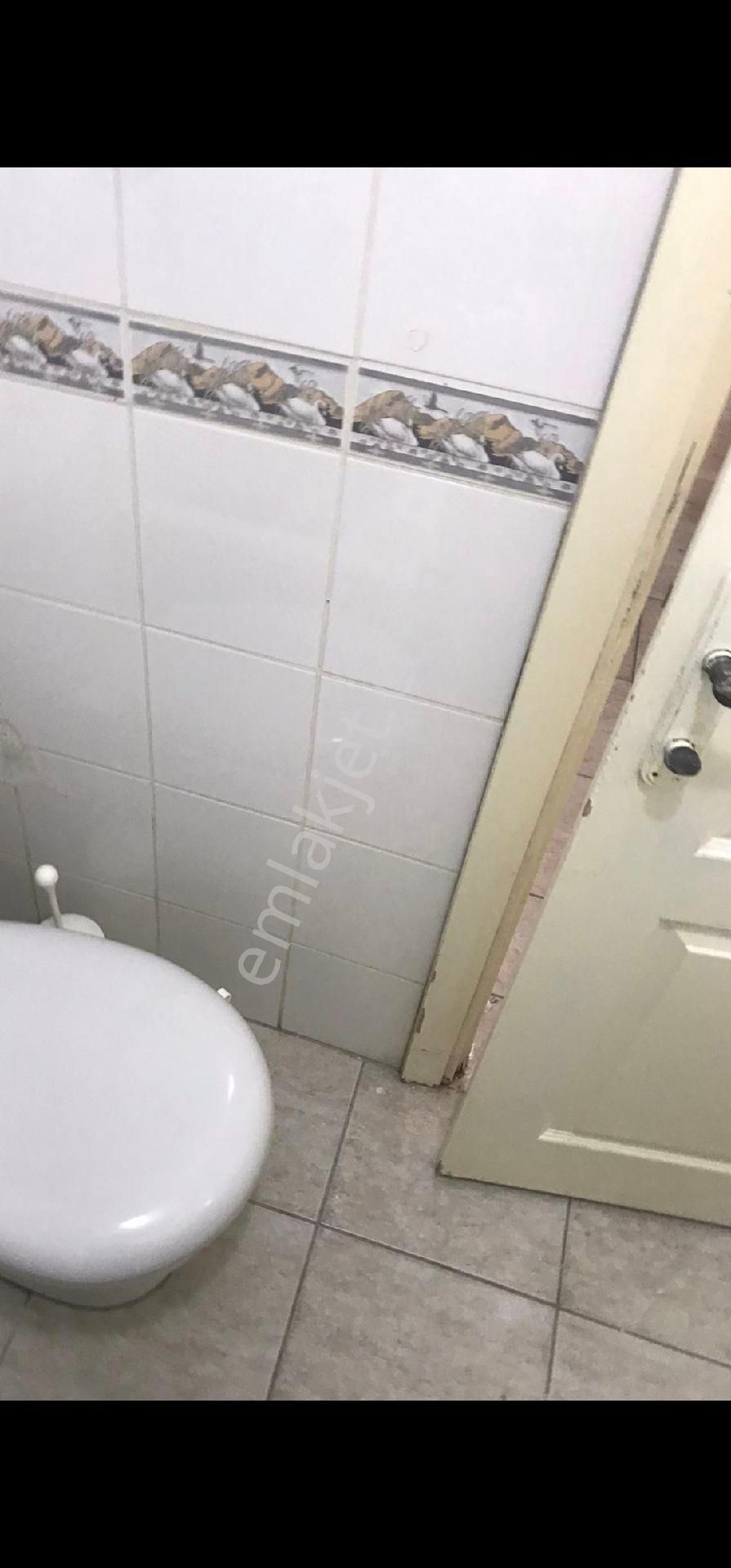 Bakırköy Osmaniye Kiralık Büro aBakirköy adlie karßısi 1+1 55m giriş ifis