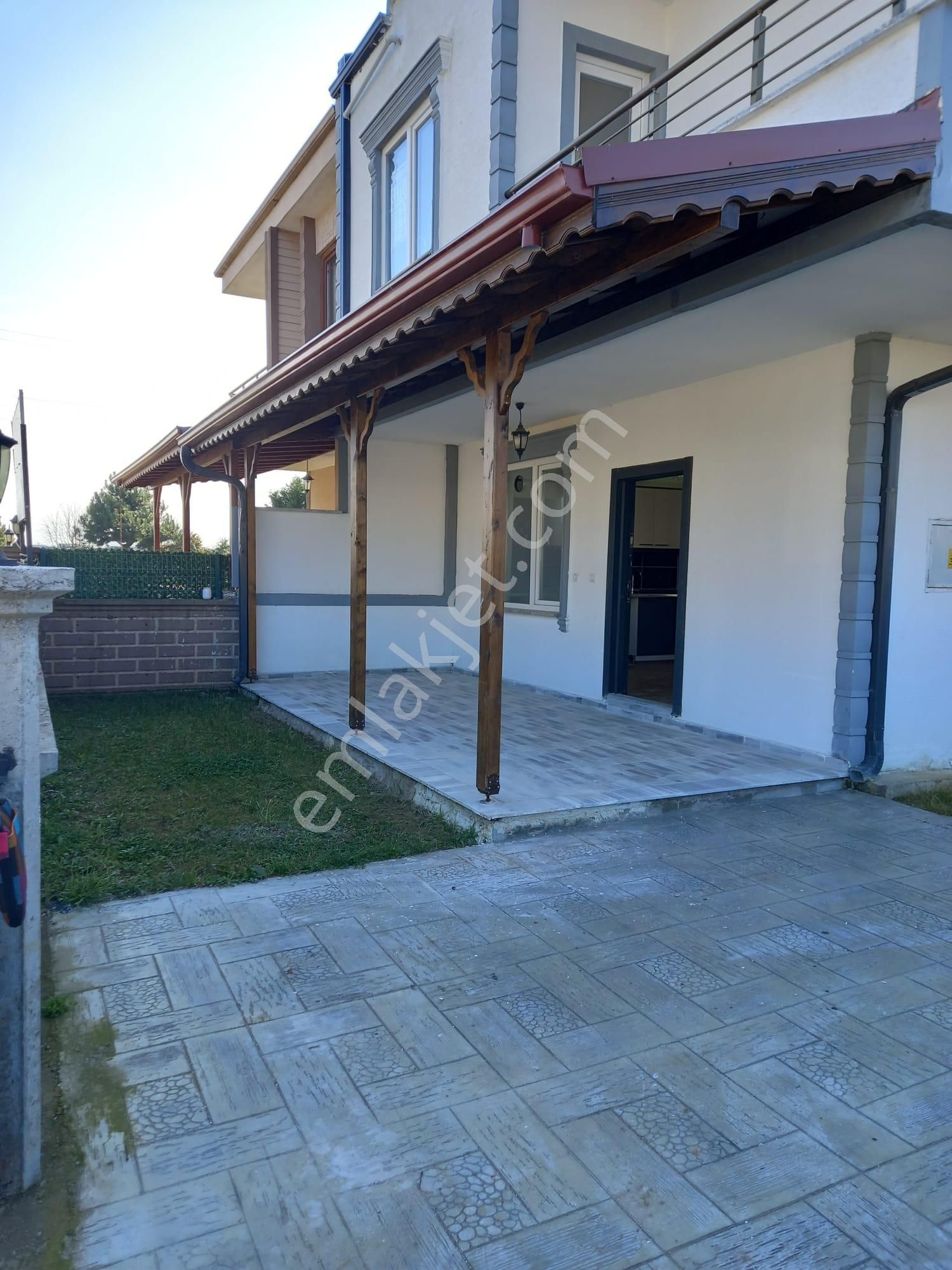 Kocaali Alandere Kiralık Villa  ALANDERE MAH. KİRALIK MÜSTAKİL OTOPARKLI VİLLA 3+1 170 M2