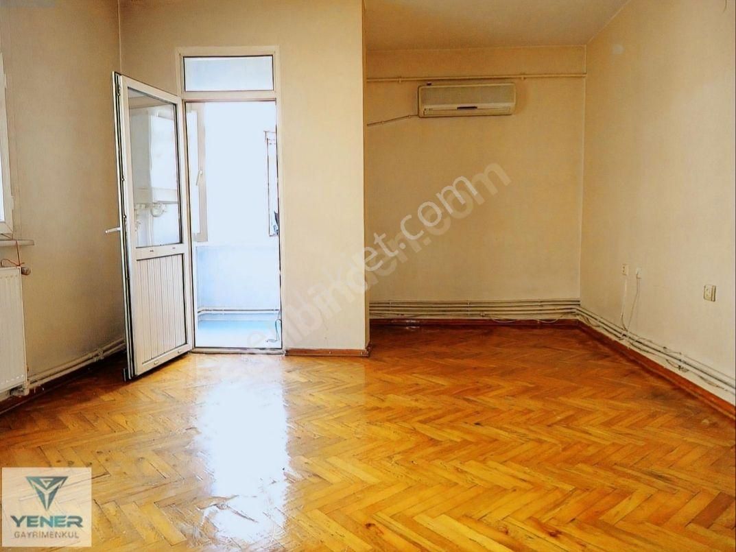 Bahçelievler Şirinevler Kiralık Daire S.EVLER MERKEZDE METROBÜSE 7DK 2+1 90M2 KLİMALI TEMIZ DAIRE