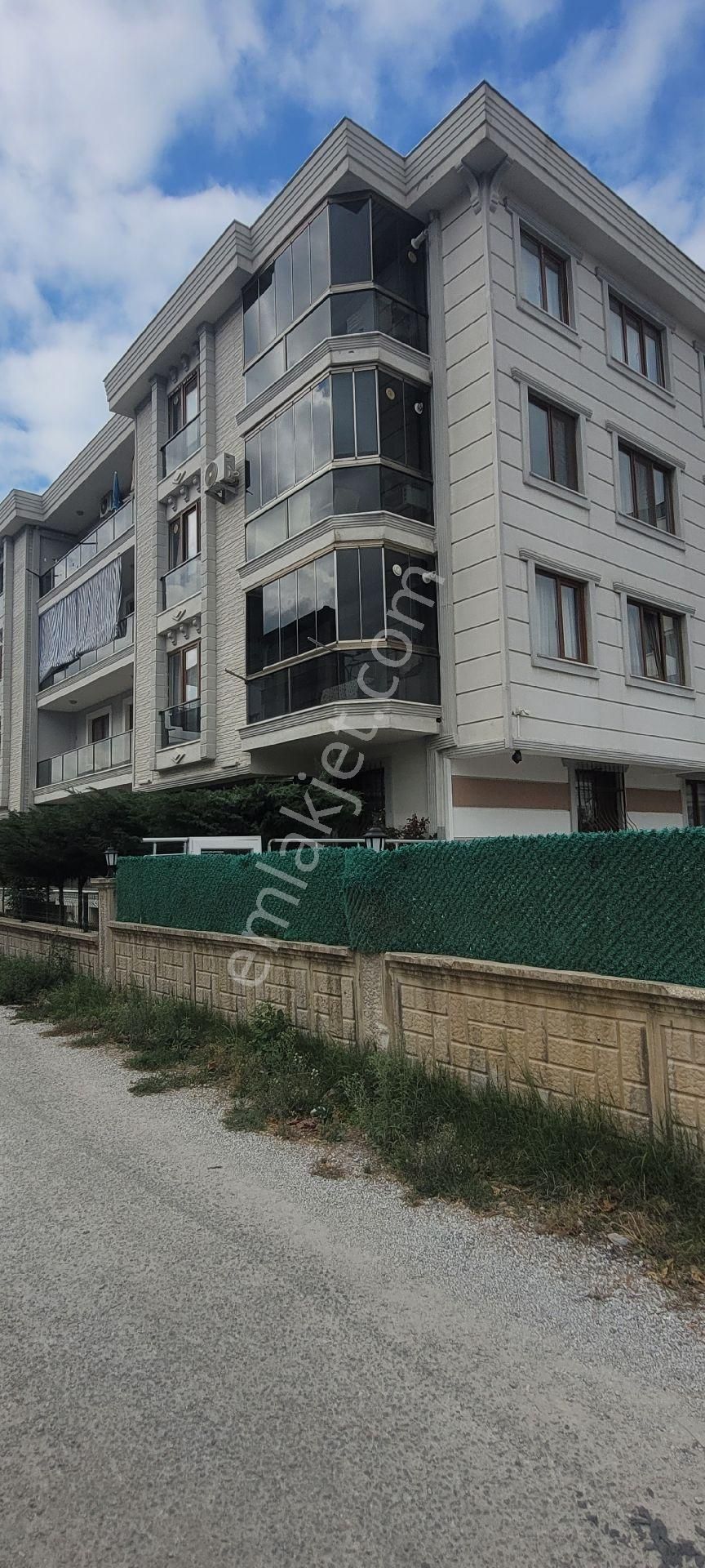 Çınarcık Teşvikiye Bld. (Karşıyaka) Satılık Daire TEŞVİKİYE KARŞIYAKA MAHALLESİN'DE SİTE İÇERSİNDE 3+1 SATILIK DAİRE